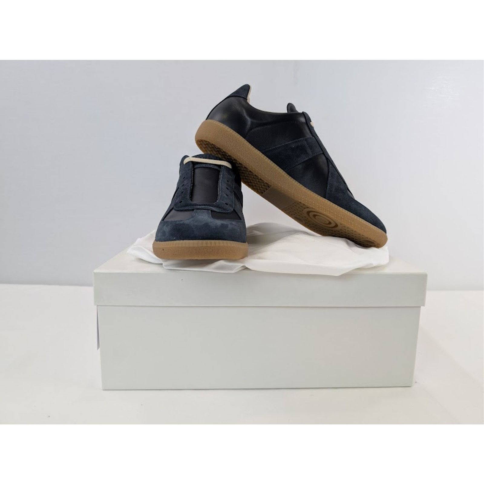 Maison Margiela o1rshd1 Q:2 / Leather-Suede Replica Sneakers Dark Navy Blue Size US 11 / EU 44 - 20 Thumbnail