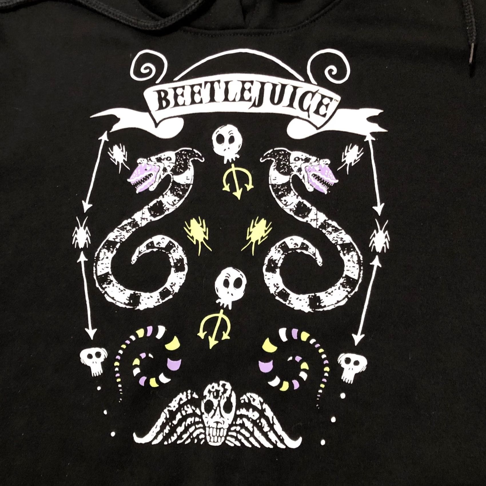 Vintage Beetlejuice Womens Graphic Print Hoodie Sandworm XS NWT Black Cotton Polyester Relaxed Fit Crew Neck Long Sleeve Pullover Baggy All Seasons Size XS / US 0-2 / IT 36-38 - 2 Thumbnail