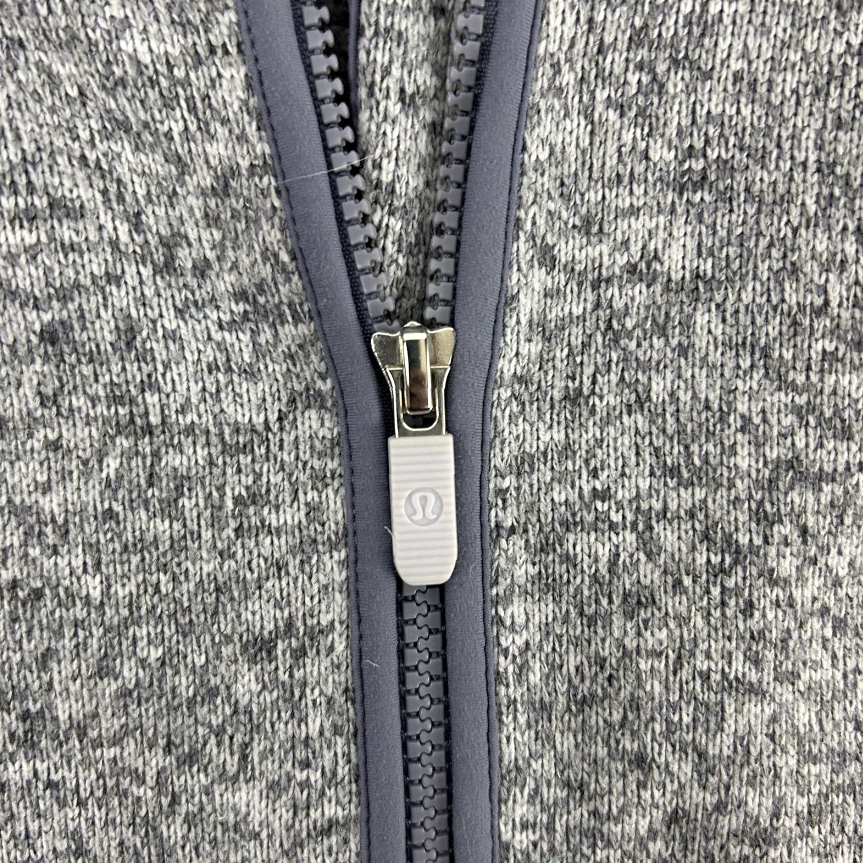 Lululemon Lululemon Fleece 1/2 Zip Hoodie Pullover Women Medium Gray Size M / US 6-8 / IT 42-44 - 5 Thumbnail