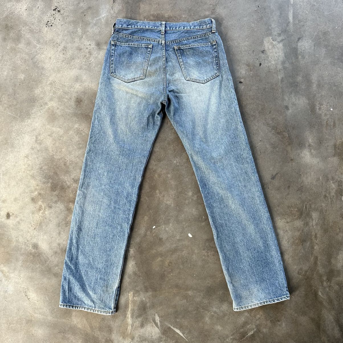 Japanese Brand Vintage Japanese Light Wash Faded Denim Jean Pant W32 Size US 32 / EU 48 - 2 Thumbnail