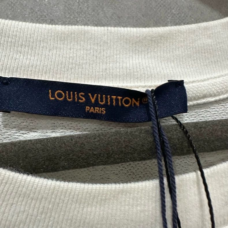 Louis Vuitton Louis Vuitton Embroidered short sleeves with white plants Size US L / EU 52-54 / 3 - 4 Thumbnail