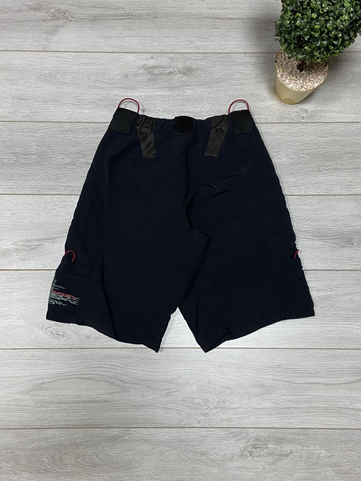 Vintage Oakley avant-garde Y2K vintage shorts Size US 32 / EU 48 - 7 Thumbnail