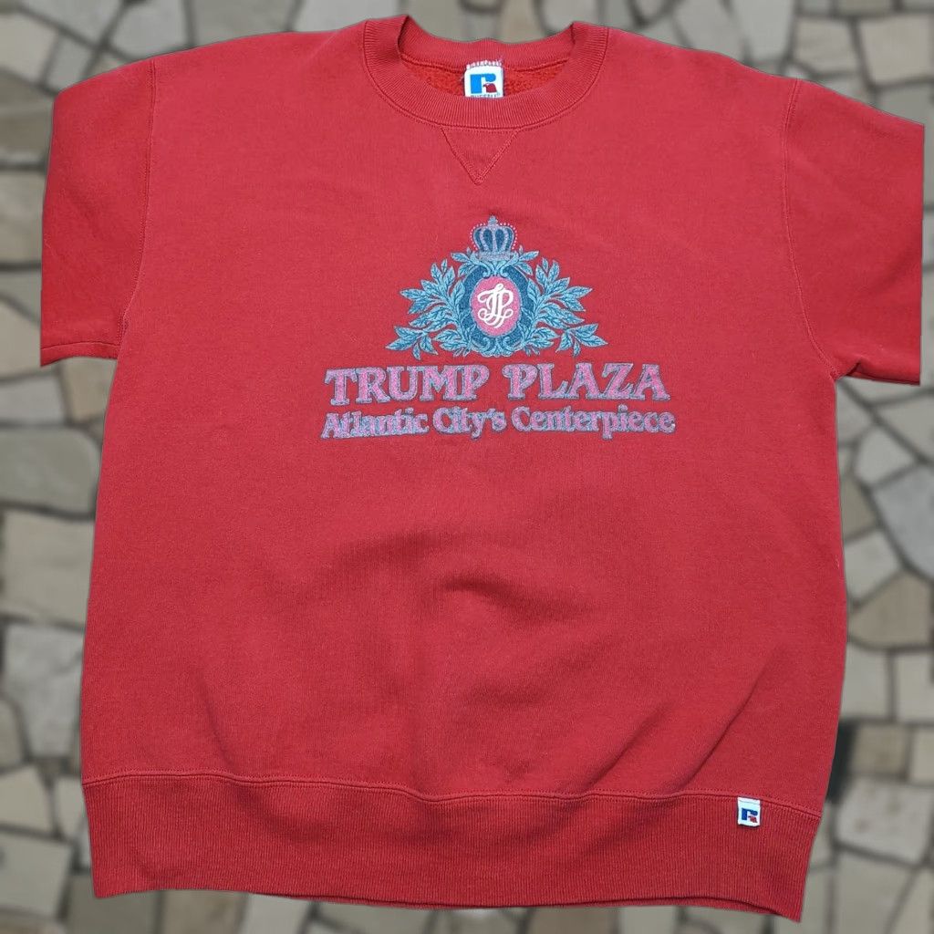 Russell Athletic VINTAGE Russell Athletic Sweatshirt Men Large Red USA 90s Donald Trump Plaza Atlantic City Crew Neck Pullover Cotton Blend Long Sleeve Size US L / EU 52-54 / 3 - 1 Thumbnail