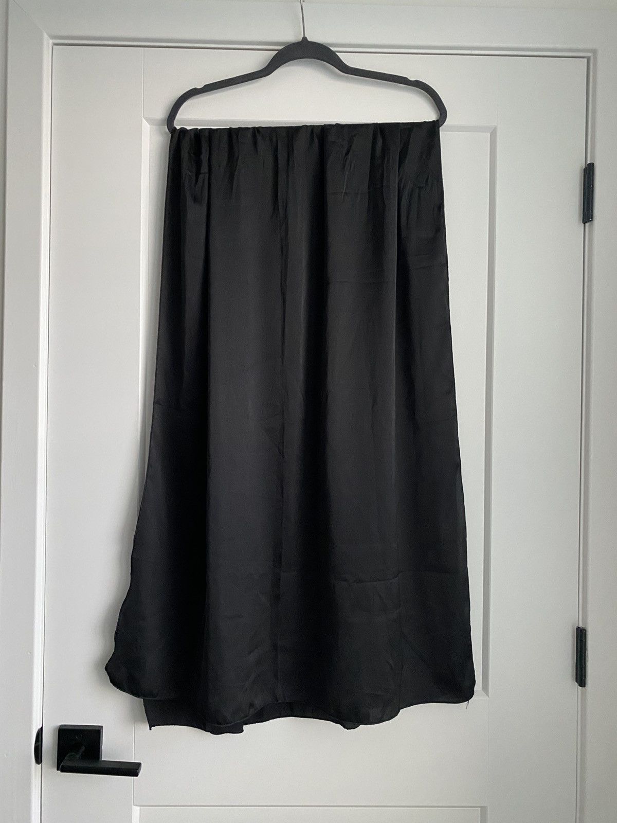 Other Premium Black Satin Rectangle Womens Hijab Scarf Size ONE SIZE - 2 Thumbnail