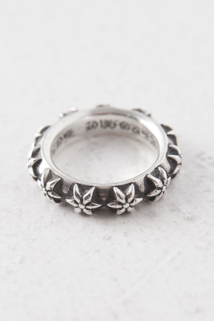image of Chrome Hearts Ch Star Band Ring Us 9 in Silver, Men's