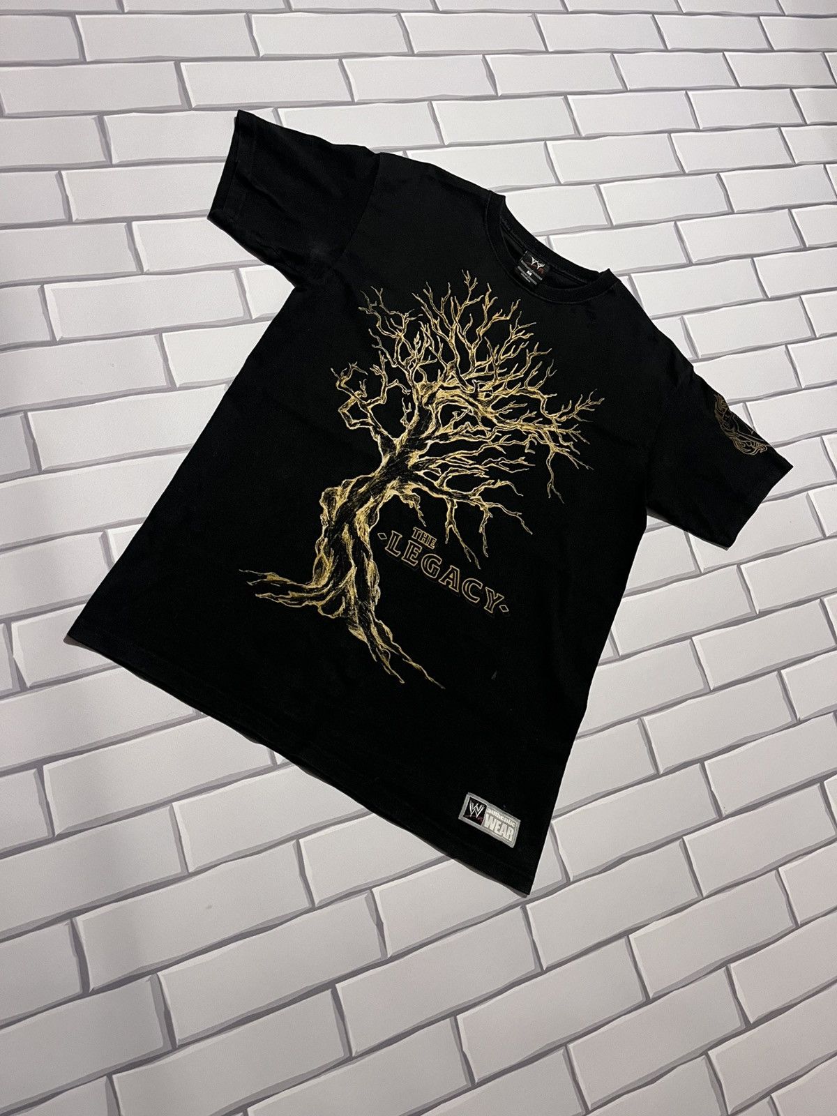 WWE WWE The Legacy “Born Into Greatness” Tee Black Gold Size US M / EU 48-50 / 2 - 1 Thumbnail