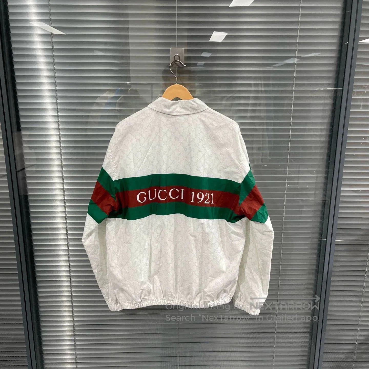 Gucci White Light Jacket with Green and Red Stripes. Size US S / EU 44-46 / 1 - 2 Thumbnail