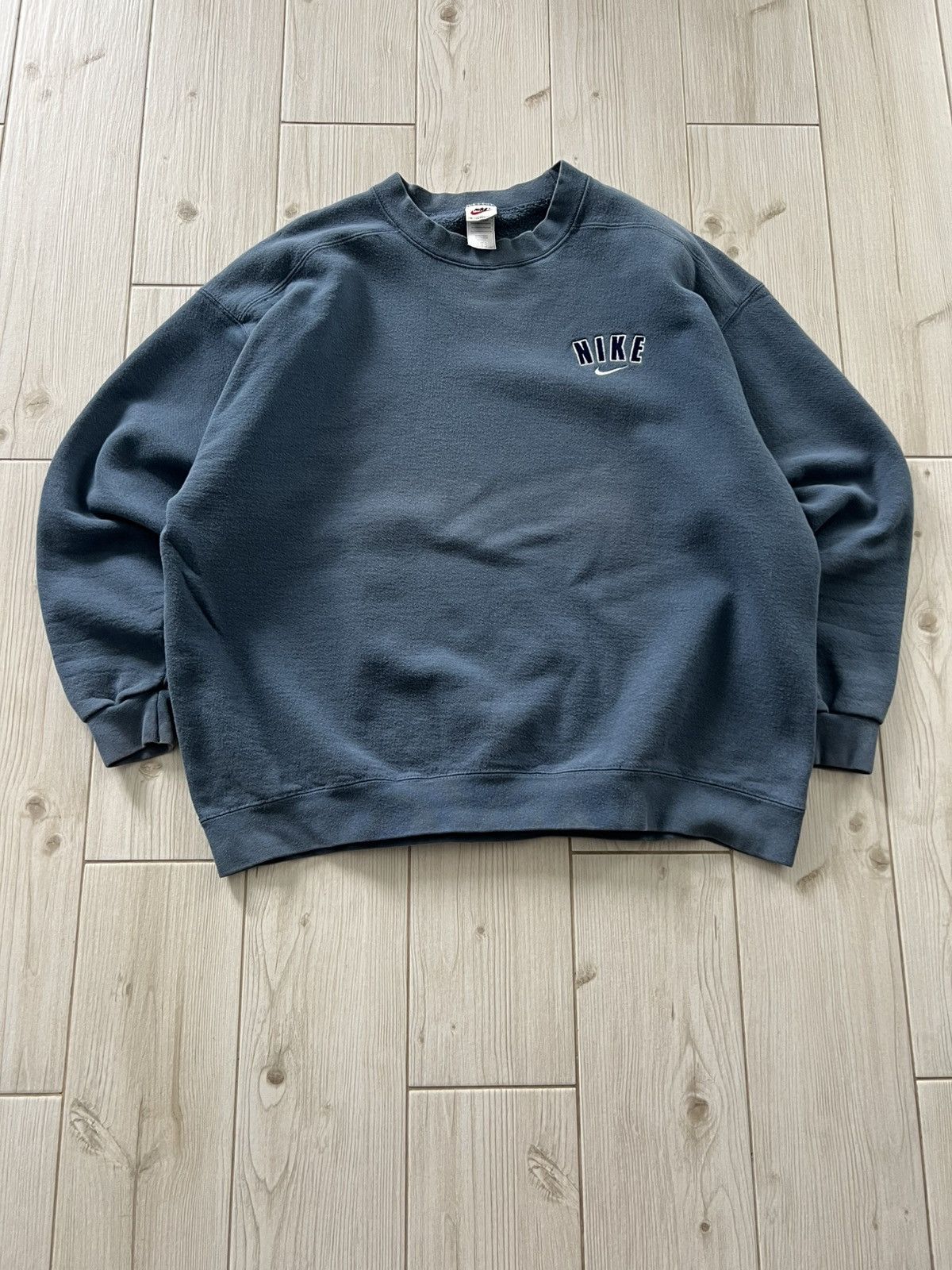 Nike Vintage 90s Nike Sweatshirt Y2K Hype Rare Size XL Size US XL / EU 56 / 4 - 10 Thumbnail