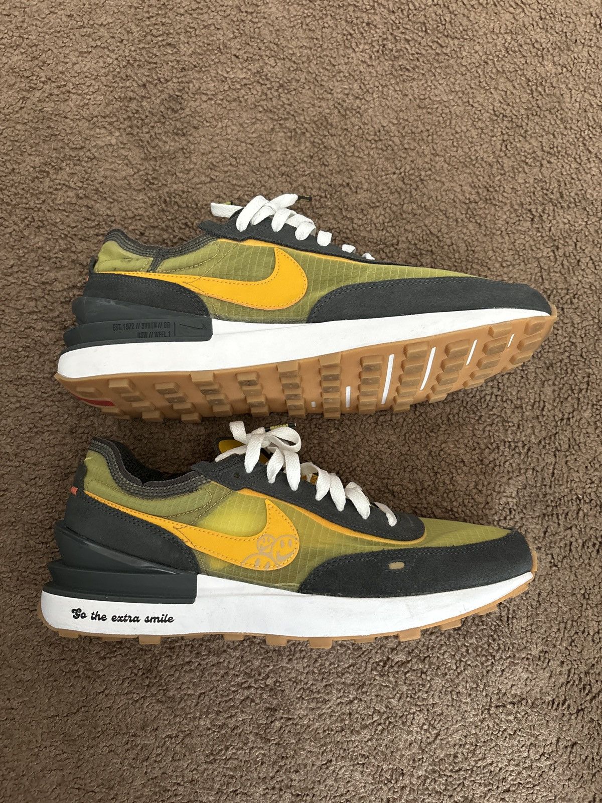 Nike Nike waffle one SE Size US 10 / EU 43 - 1 Thumbnail