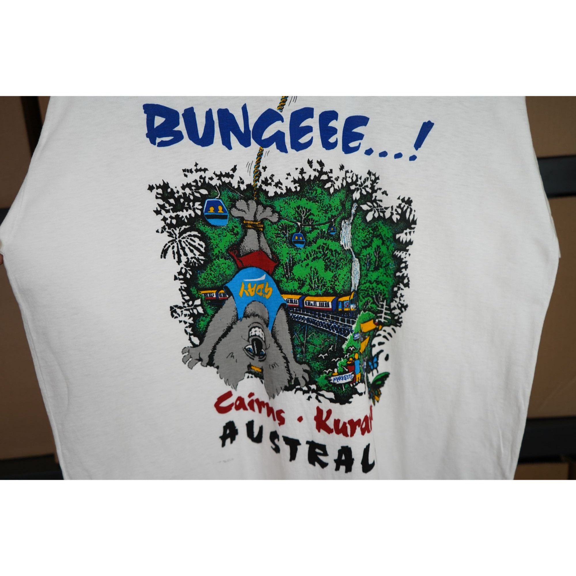 Vintage Vintage Australia Bungee Jumping Tshirt Men's M #451 Size US M / EU 48-50 / 2 - 3 Thumbnail