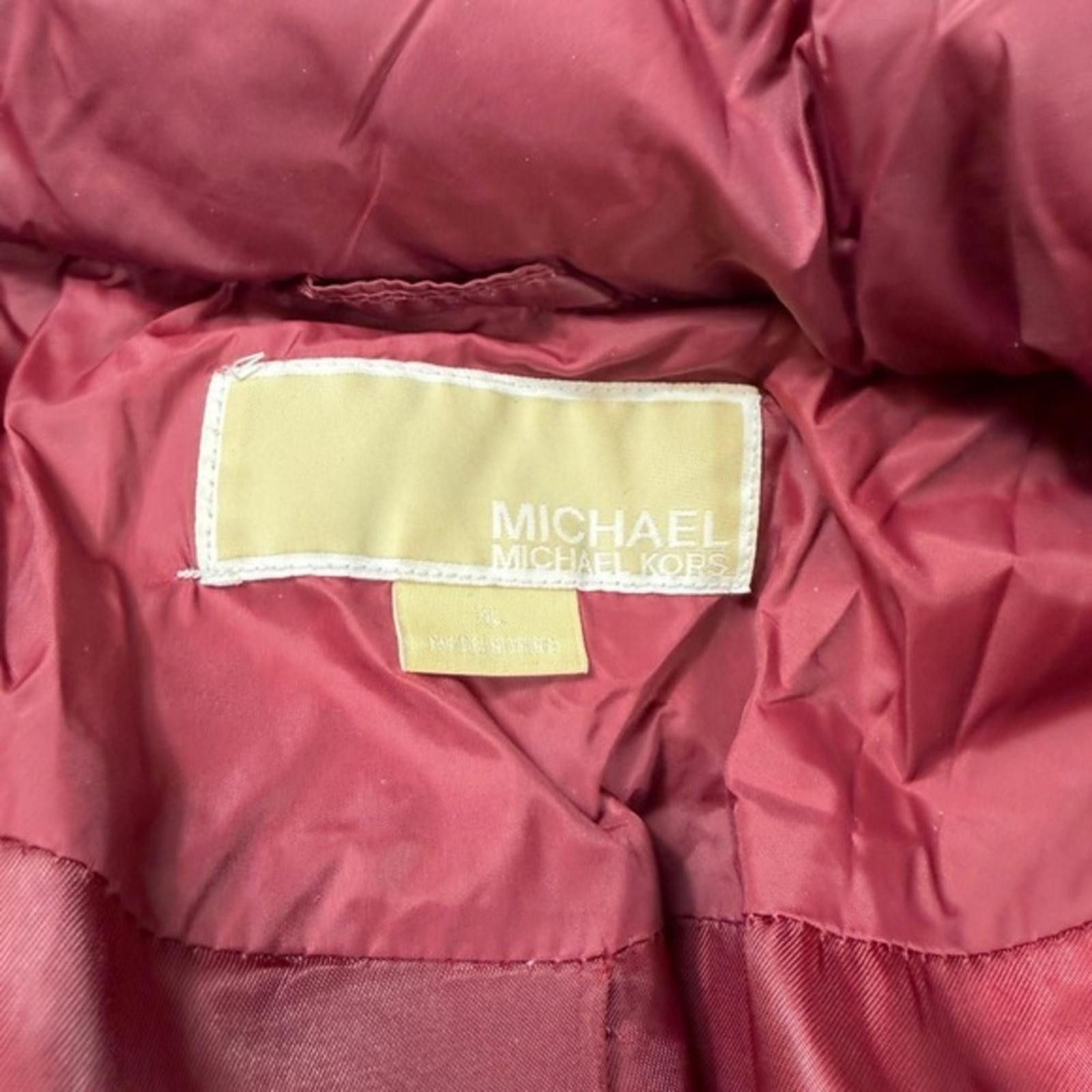 Michael Kors Michael Kors Burgundy Quilted Down Puffer Coat Faux Fur Hood Size XL / US 12-14 / IT 48-50 - 3 Thumbnail