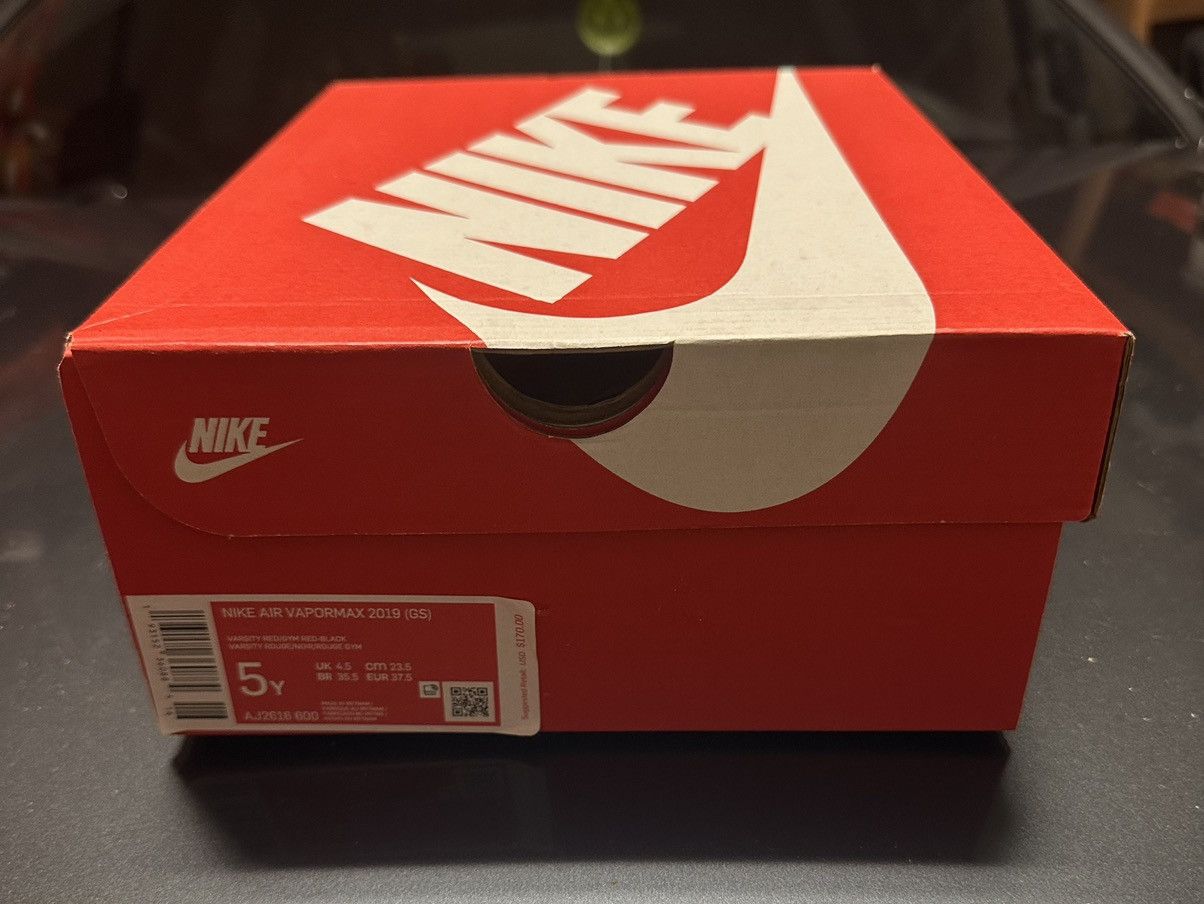 Nike Nike Air Vapormax 2019 Running Shoes GS Sz 5y NEW DS! Size US 5 / EU 37 - 6 Thumbnail