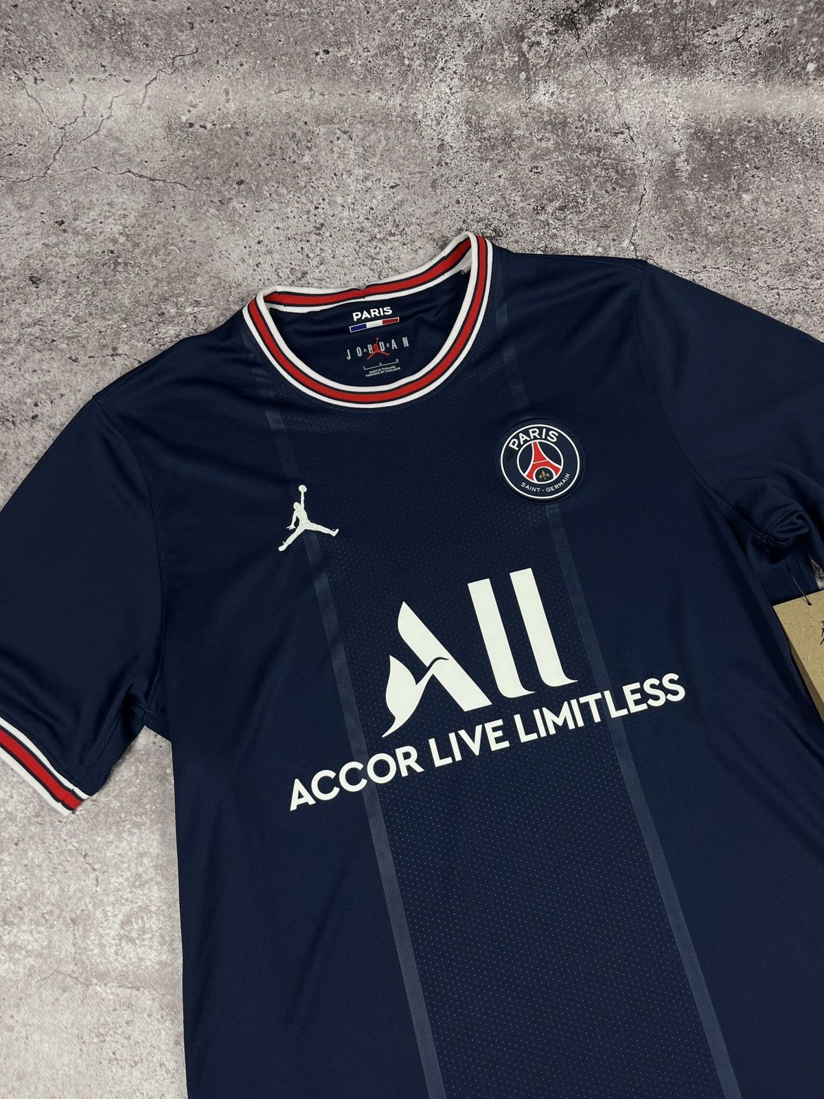 Nike Nike x Paris Saint-Germain 2021/22 Stadium Home T-Shirt Size US L / EU 52-54 / 3 - 5 Thumbnail