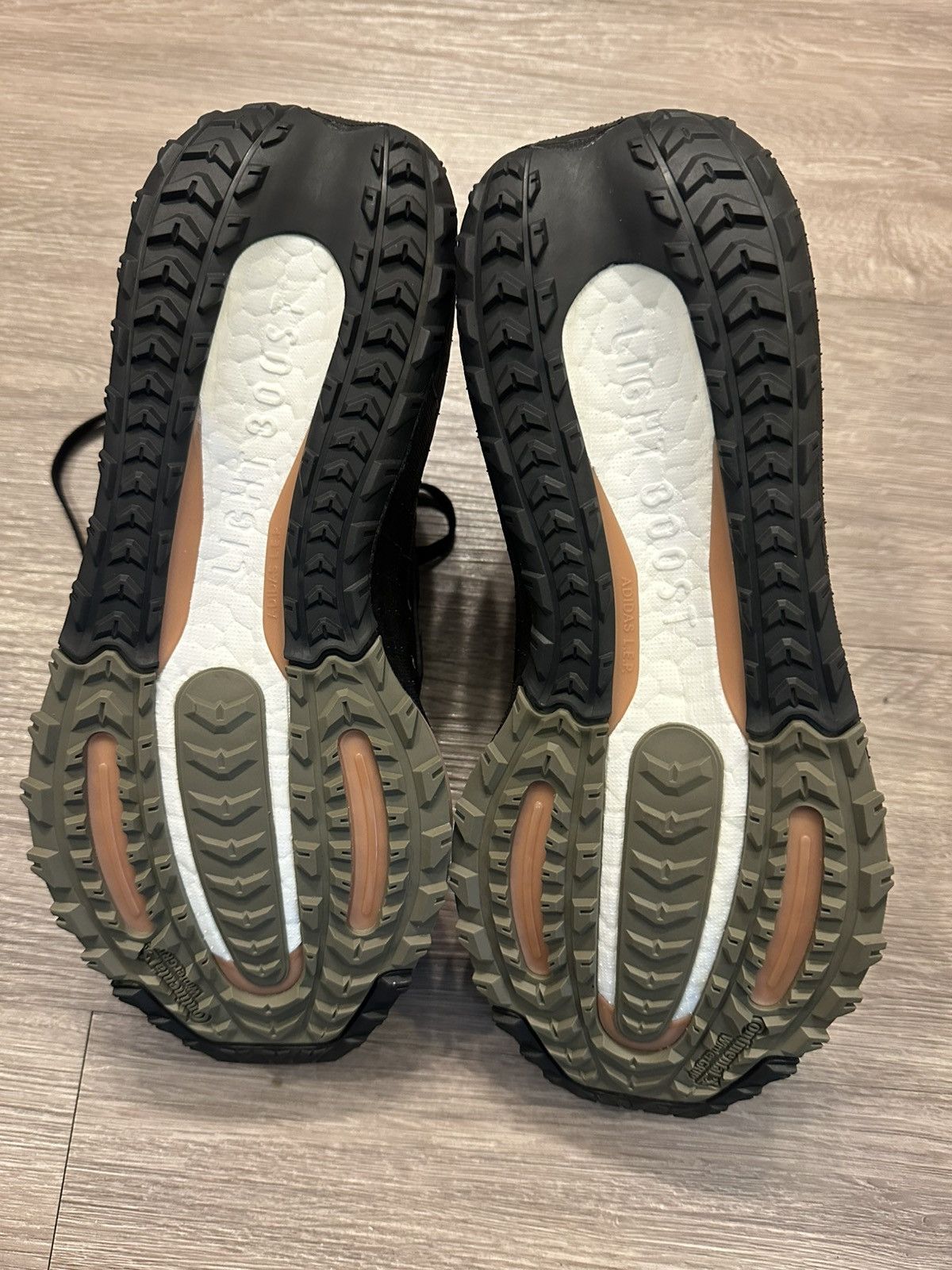 Adidas Ultraboost Light GORE-TEX Size US 7.5 / EU 40-41 - 5 Thumbnail