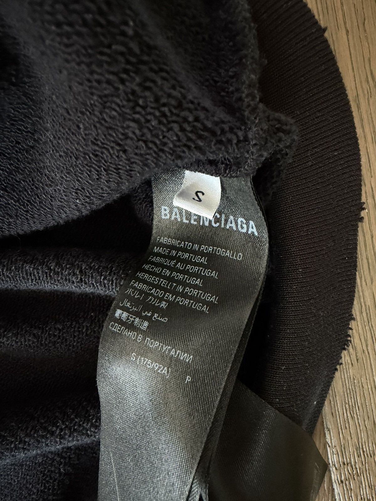 Balenciaga Balenciaga No Logo Hoodie Size US S / EU 44-46 / 1 - 4 Thumbnail