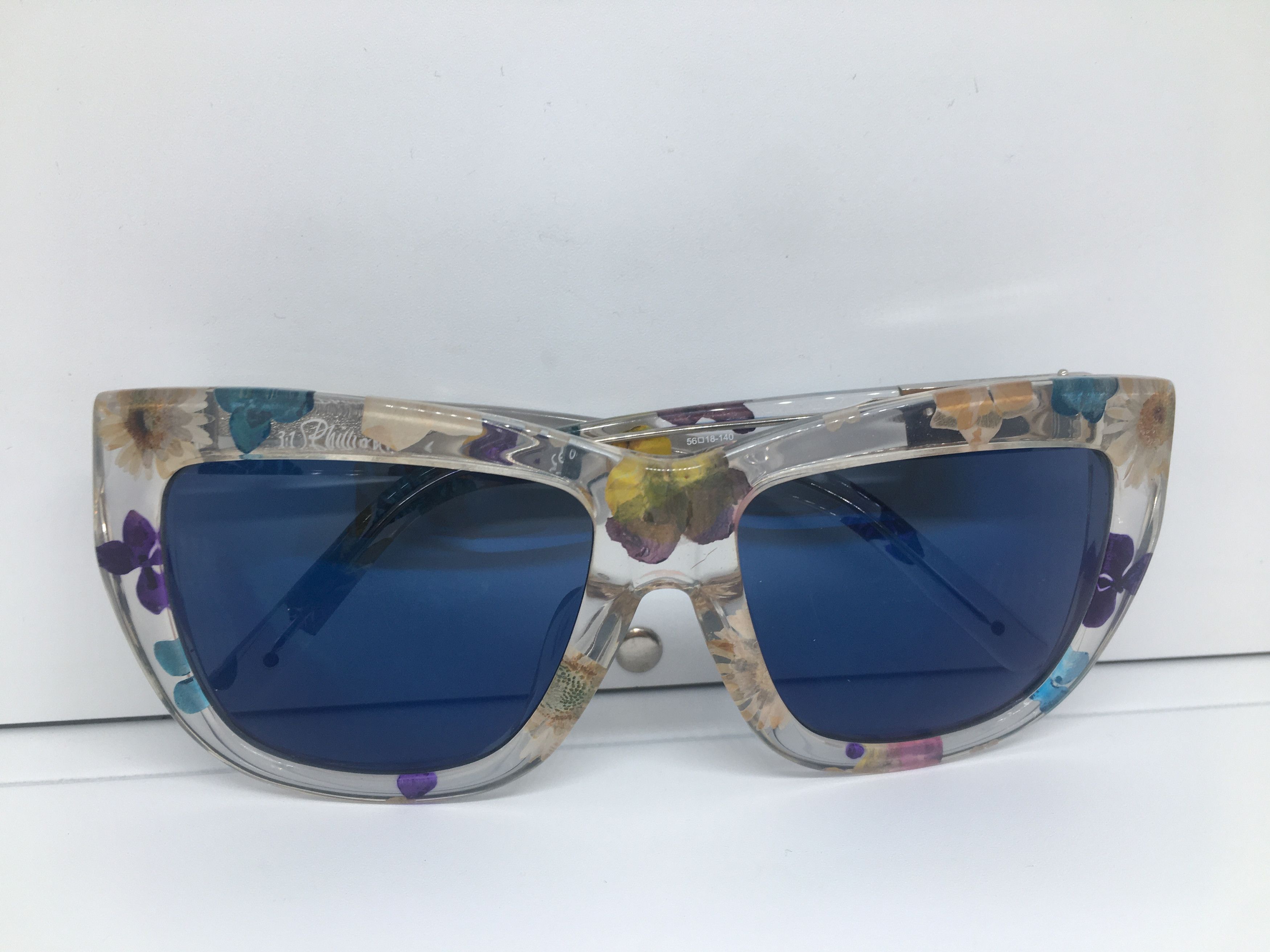 Linda Farrow Linda Farrow Phillip Lim Oversize Flower Sunglasses Size ONE SIZE - 7 Thumbnail