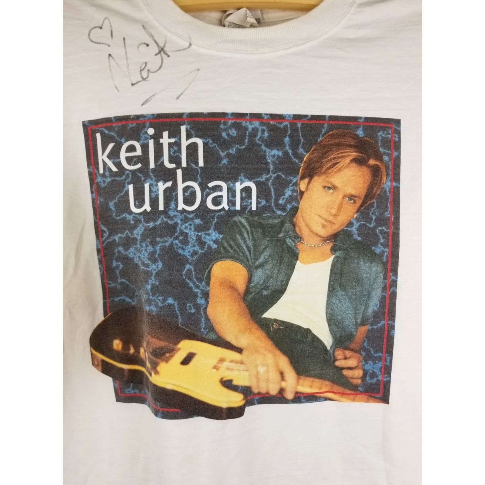 Vintage VINTAGE 2001 KEITH URBAN BAND SIGNED TOUR WHITE T-SHIRT SZ LARGE Men Size US L / EU 52-54 / 3 - 2 Thumbnail