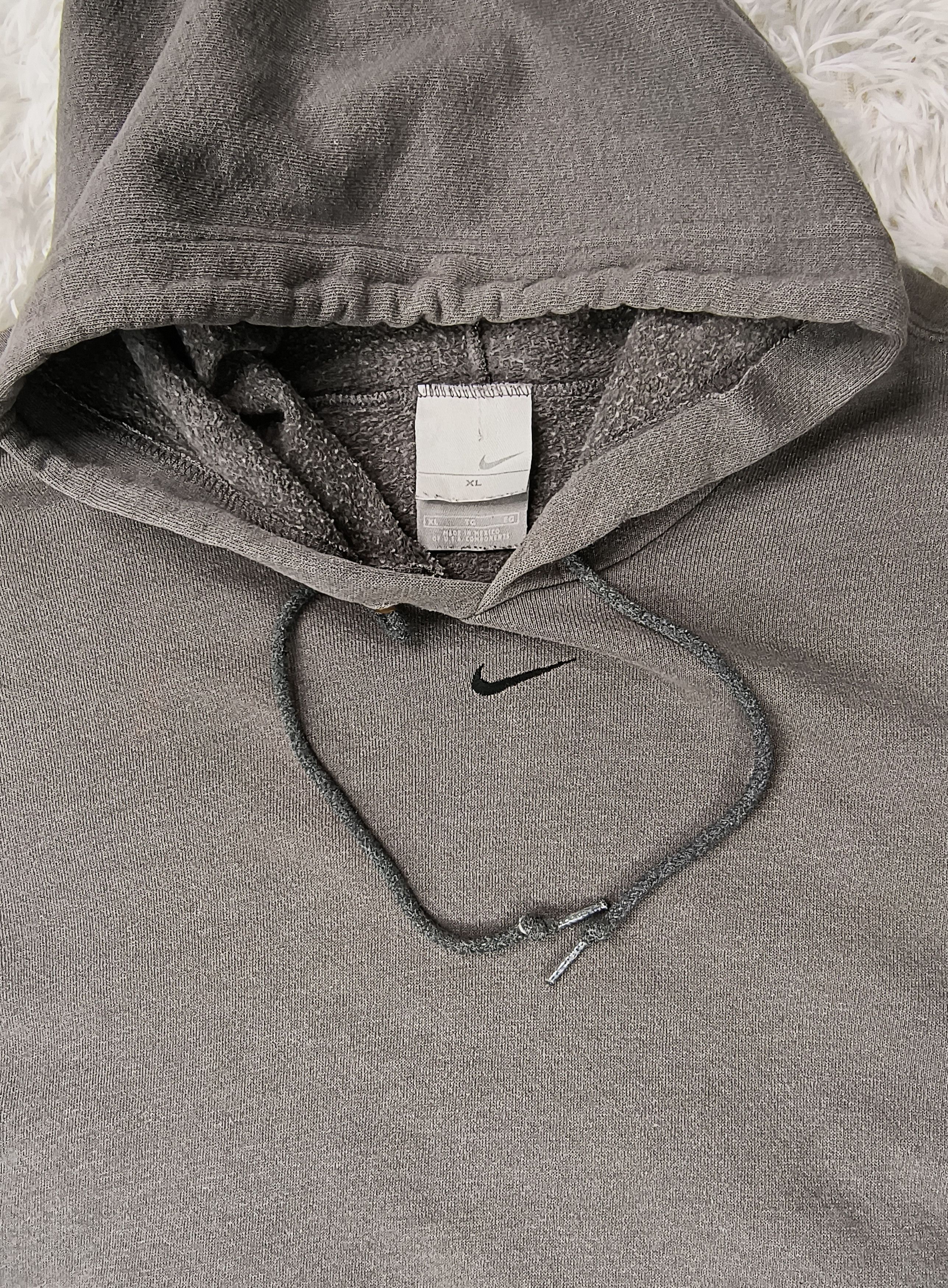 Nike Vintage Nike center swoosh hoodie sweatshirt Size US XL / EU 56 / 4 - 4 Thumbnail