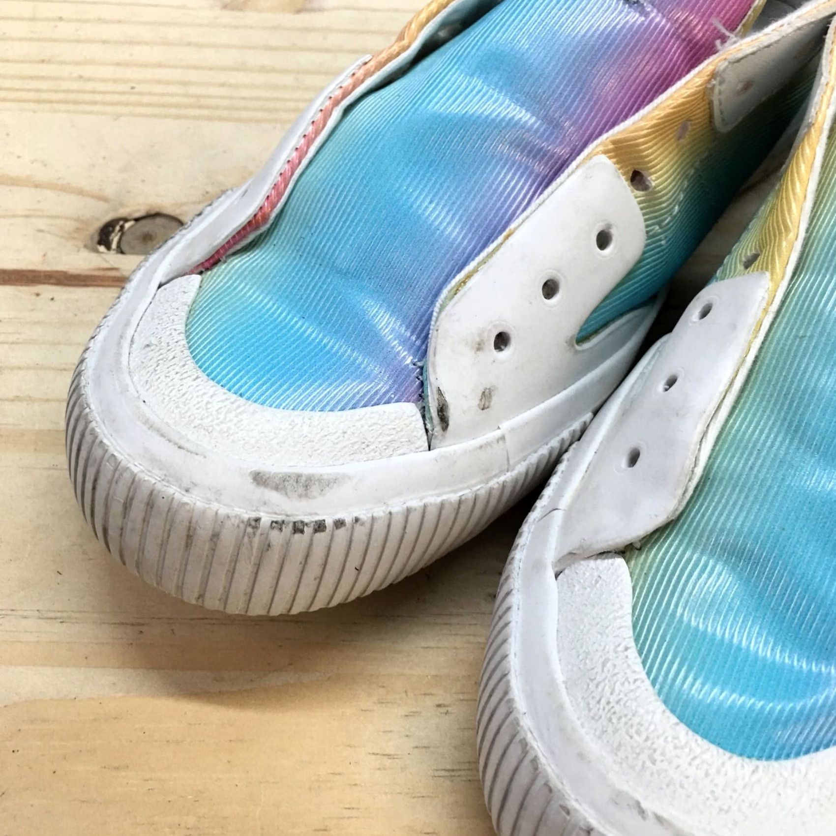 Calvin Klein Calvin Klein Shoes Womens 5.5 M Clauri Low Top Sneakers Multicolor Round Toe - Casual Sneaker for Women Size M / US 6-8 / IT 42-44 - 4 Thumbnail