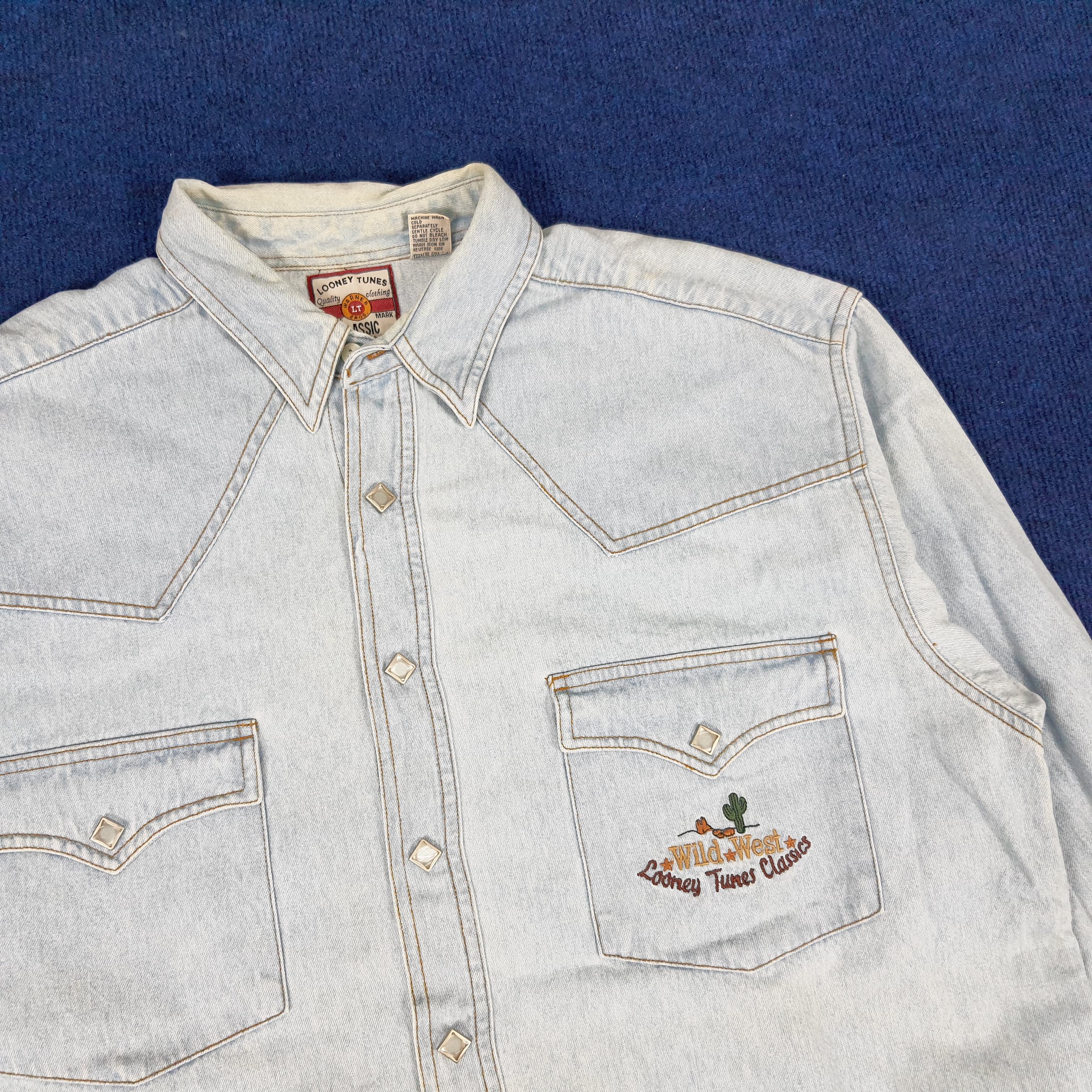 Vintage × Warner Bros Vintage Wild West Looney Tunes Classics Embroidered Shirt Size US L / EU 52-54 / 3 - 5 Thumbnail