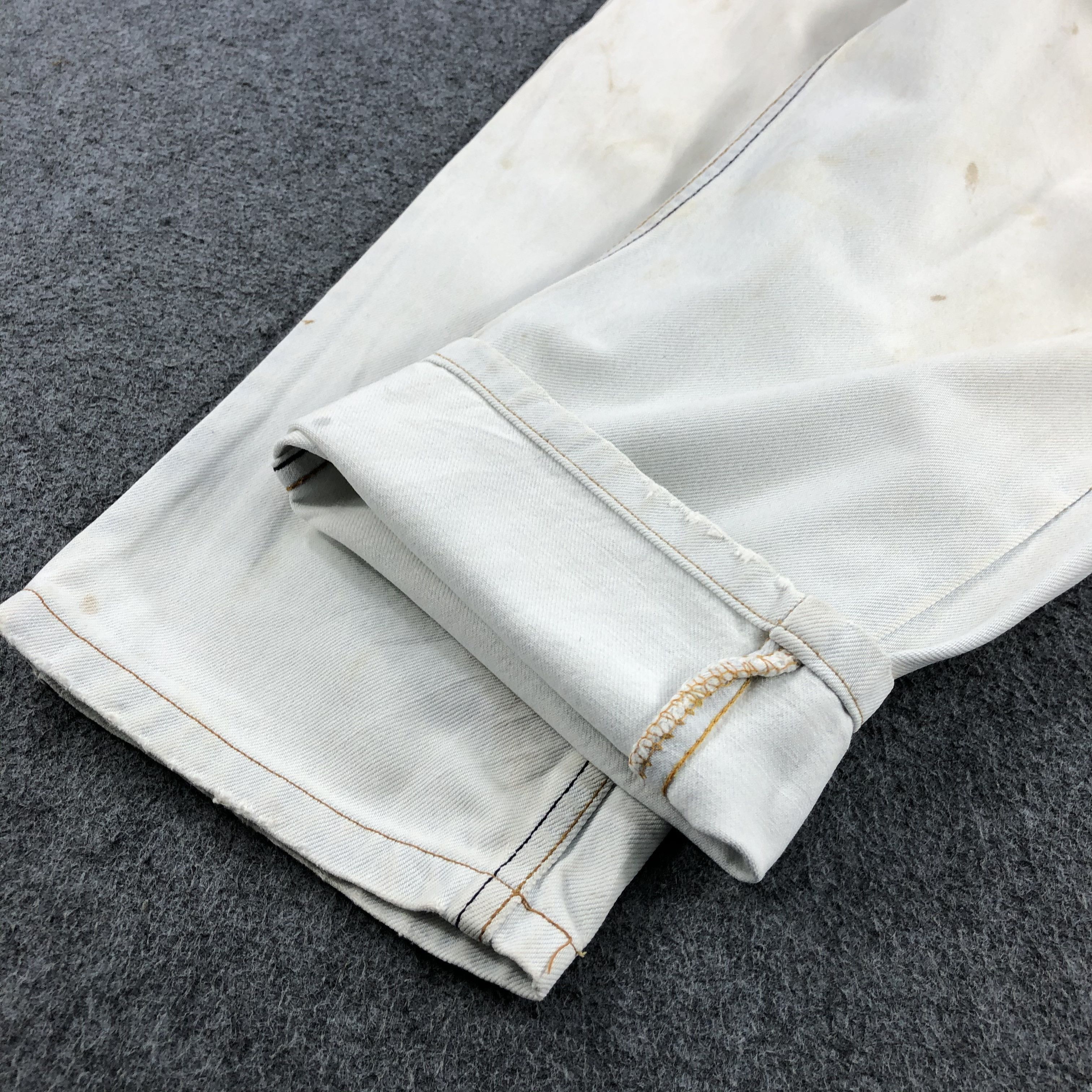 Levi's × Vintage Vintage 90s Light Wash Levis Jeans-JM1370 Size US 31 - 6 Thumbnail