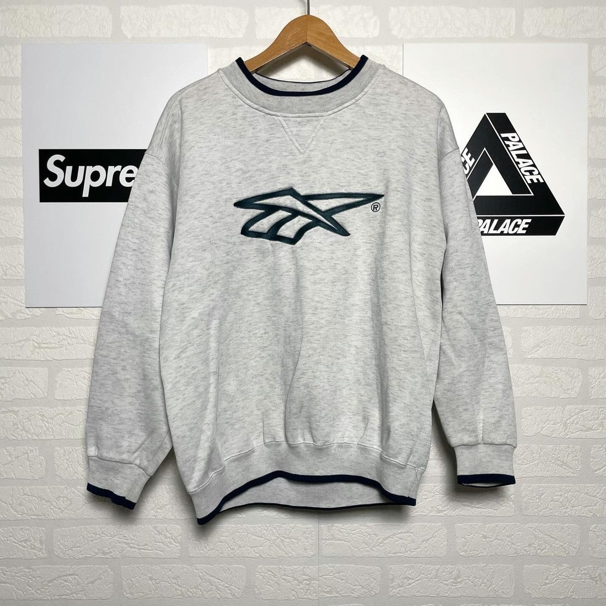 Reebok Vintage Reebok Crewneck Sweatshirt big logo rare 90s Size US M / EU 48-50 / 2 - 1 Thumbnail