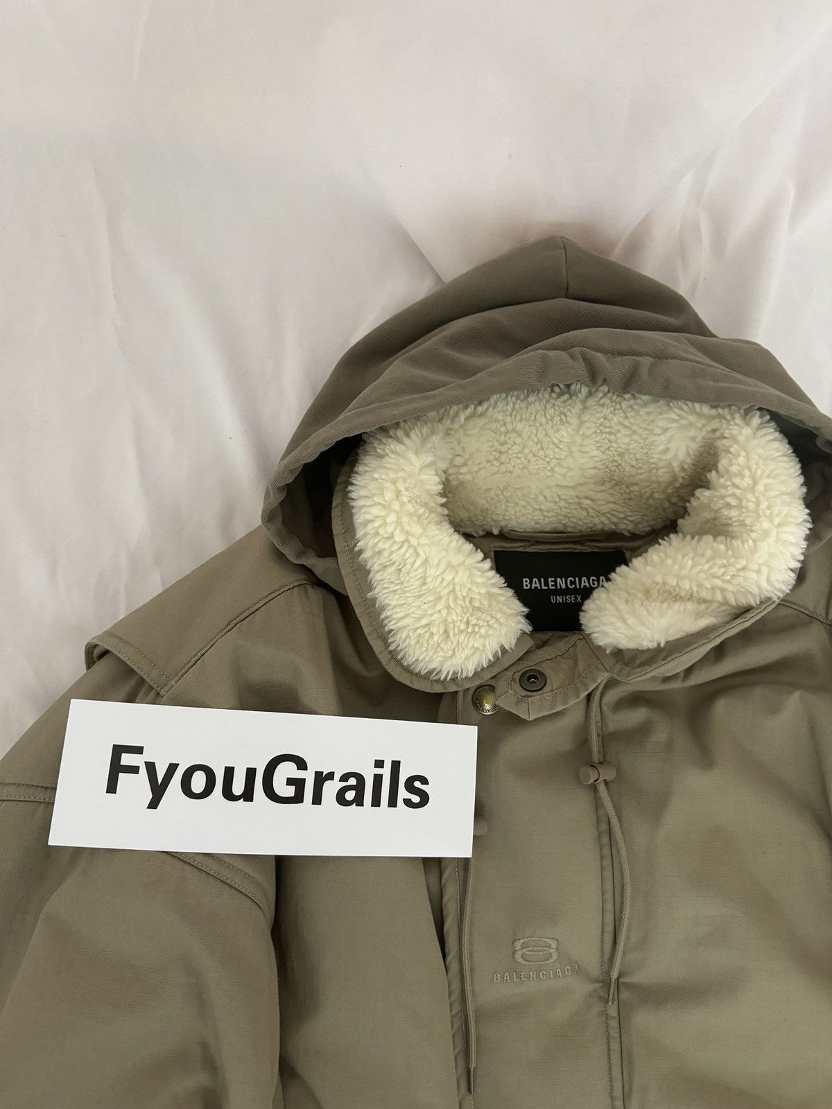 Balenciaga Balenciaga SS22 Unity Bomber beeige, oversized, fur collar Size US XL / EU 56 / 4 - 7 Thumbnail