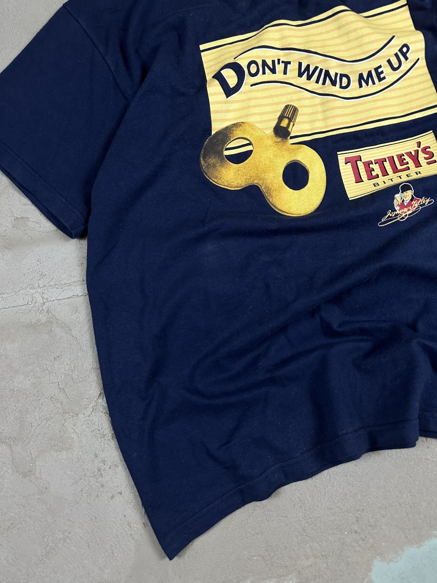 Vintage 90s Vintage Tetley's Beer Graphic T-shirt Size US XL / EU 56 / 4 - 5 Thumbnail