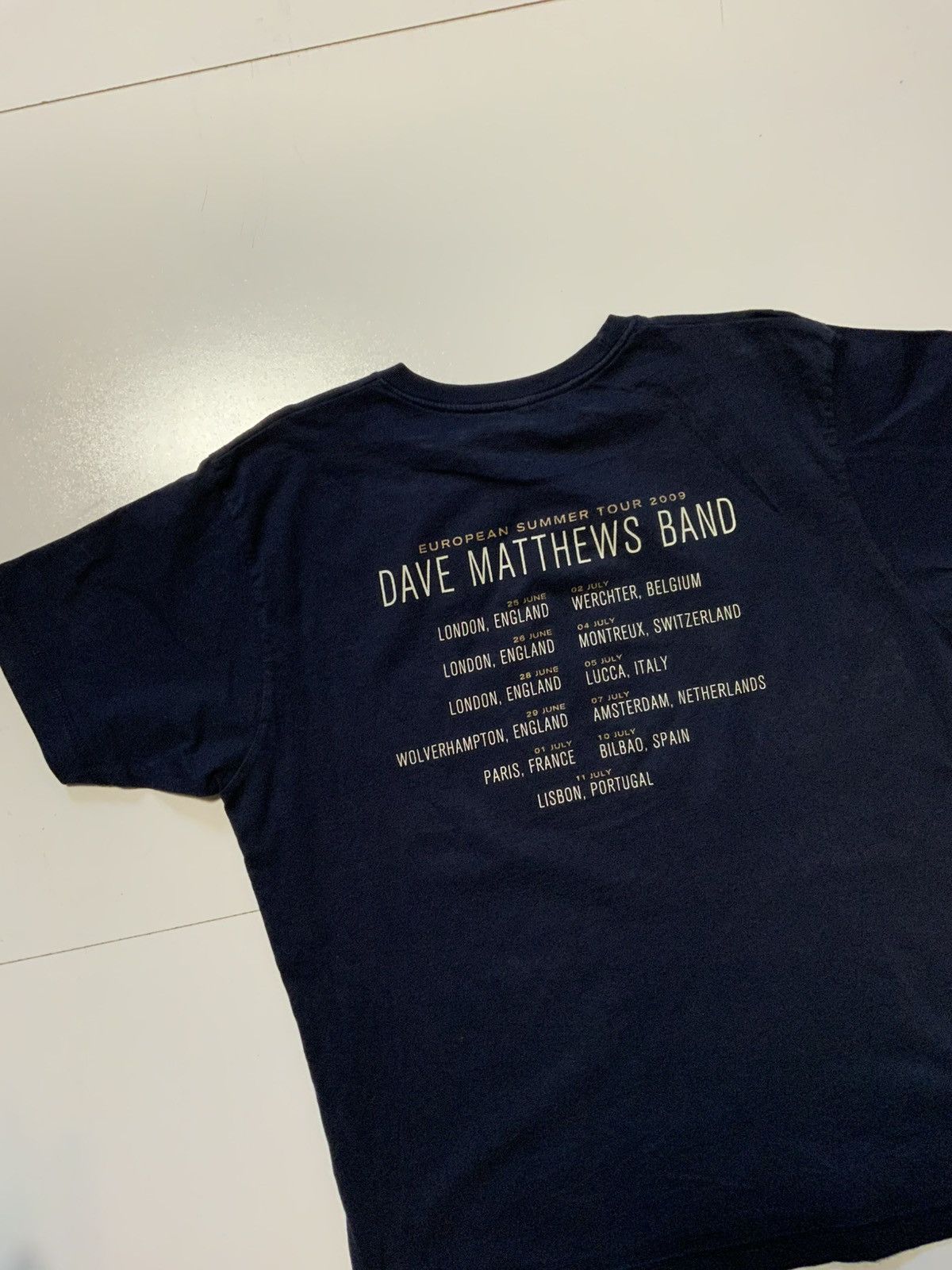 Band Tees Dave Matthews Band 2009 European Live Tour Rock Band T-Shirt Size US L / EU 52-54 / 3 - 5 Thumbnail