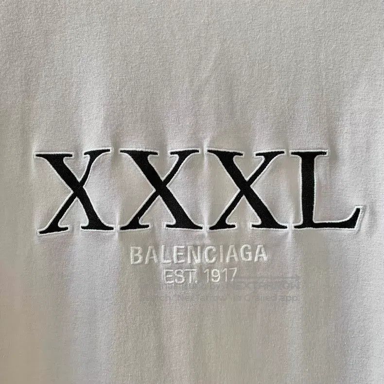 Balenciaga Balenciaga White 3XL Embroidered Logo Short Sleeve Size US L / EU 52-54 / 3 - 5 Thumbnail