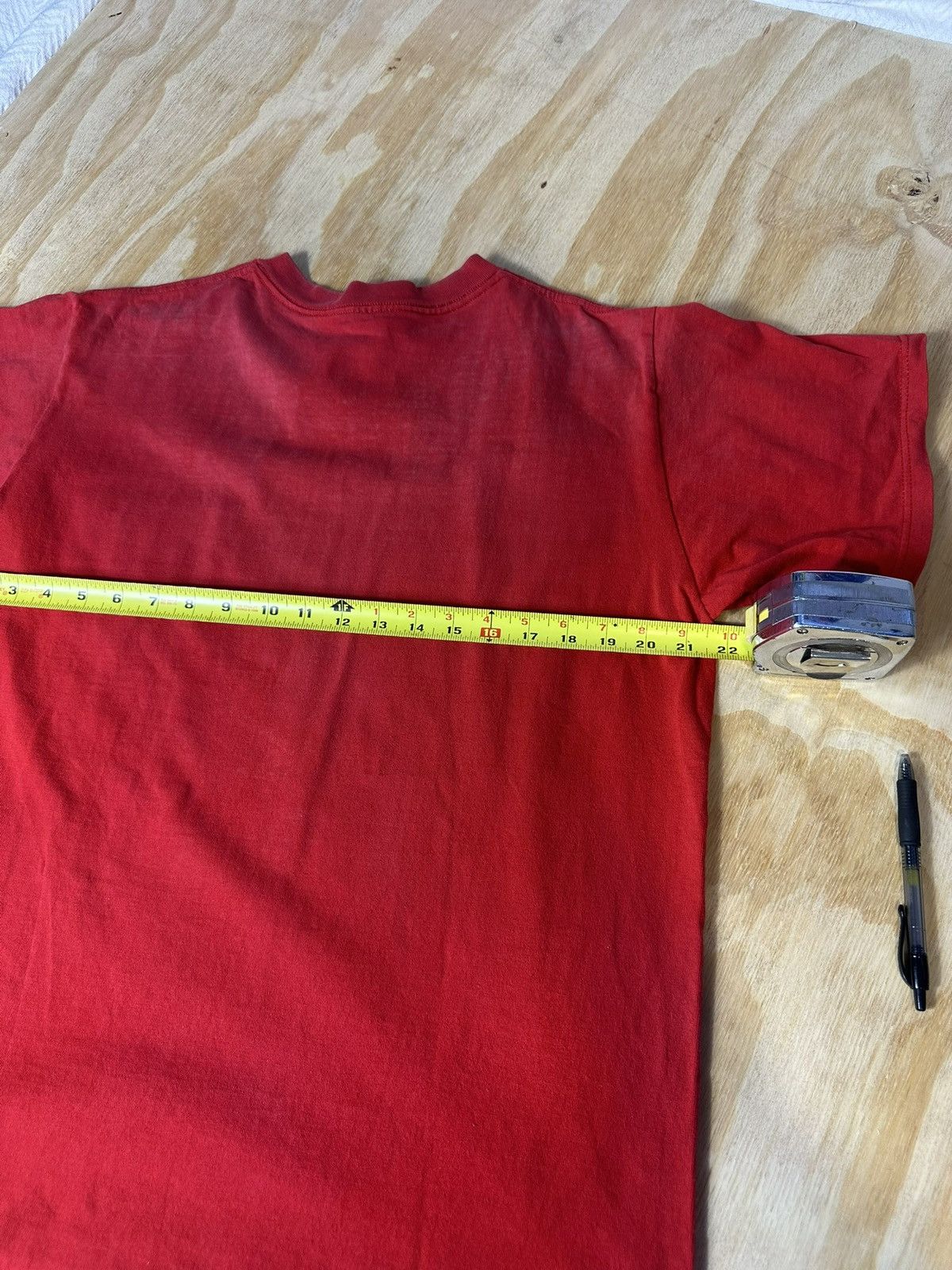 Carhartt Carhartt Red Pocket Tee Classic Workwear T-Shirt Size L Size US L / EU 52-54 / 3 - 3 Thumbnail