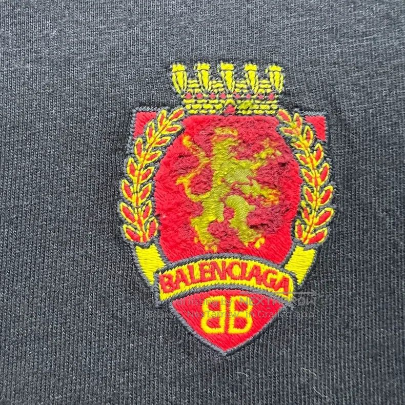 Balenciaga Balenciaga Mud-dyed Manchester United black short sleeve T Size US M / EU 48-50 / 2 - 4 Thumbnail