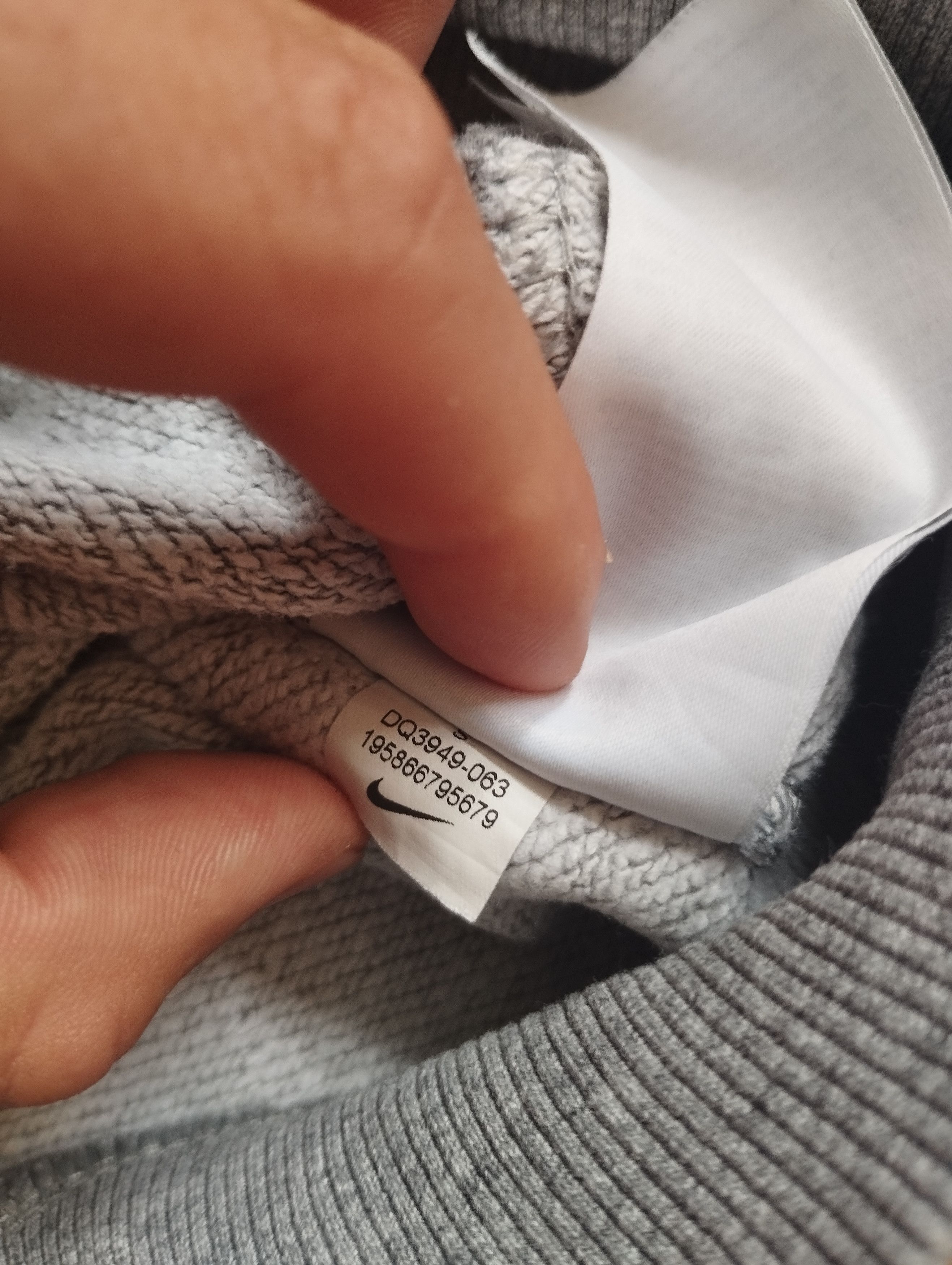 Nike Nike Sweatshirt Vintage Retro Size M Size US S / EU 44-46 / 1 - 4 Thumbnail