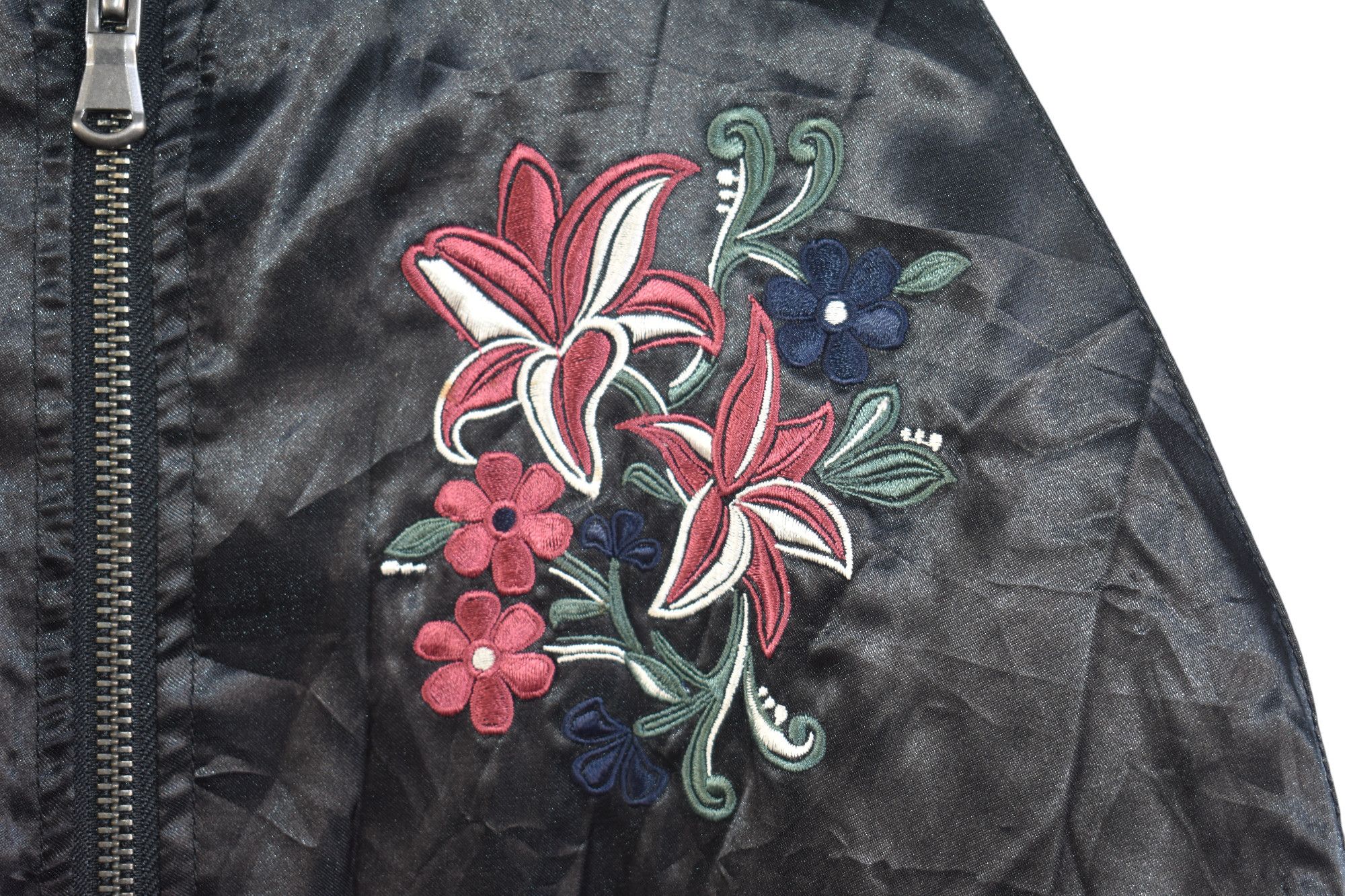Japanese Brand Vintage Sukajan Flower Jacket Medium Size US M / EU 48-50 / 2 - 3 Thumbnail
