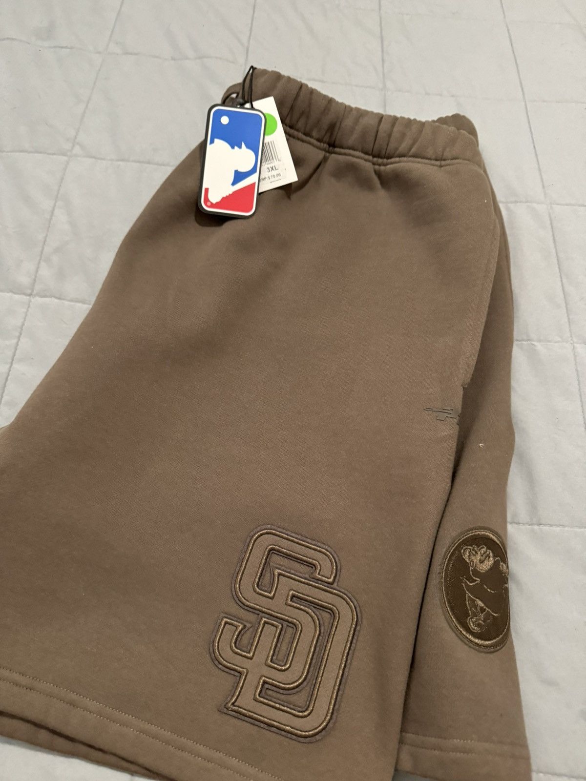 MLB San Diego Padres Shorts Size US 44 / EU 60 - 1 Thumbnail