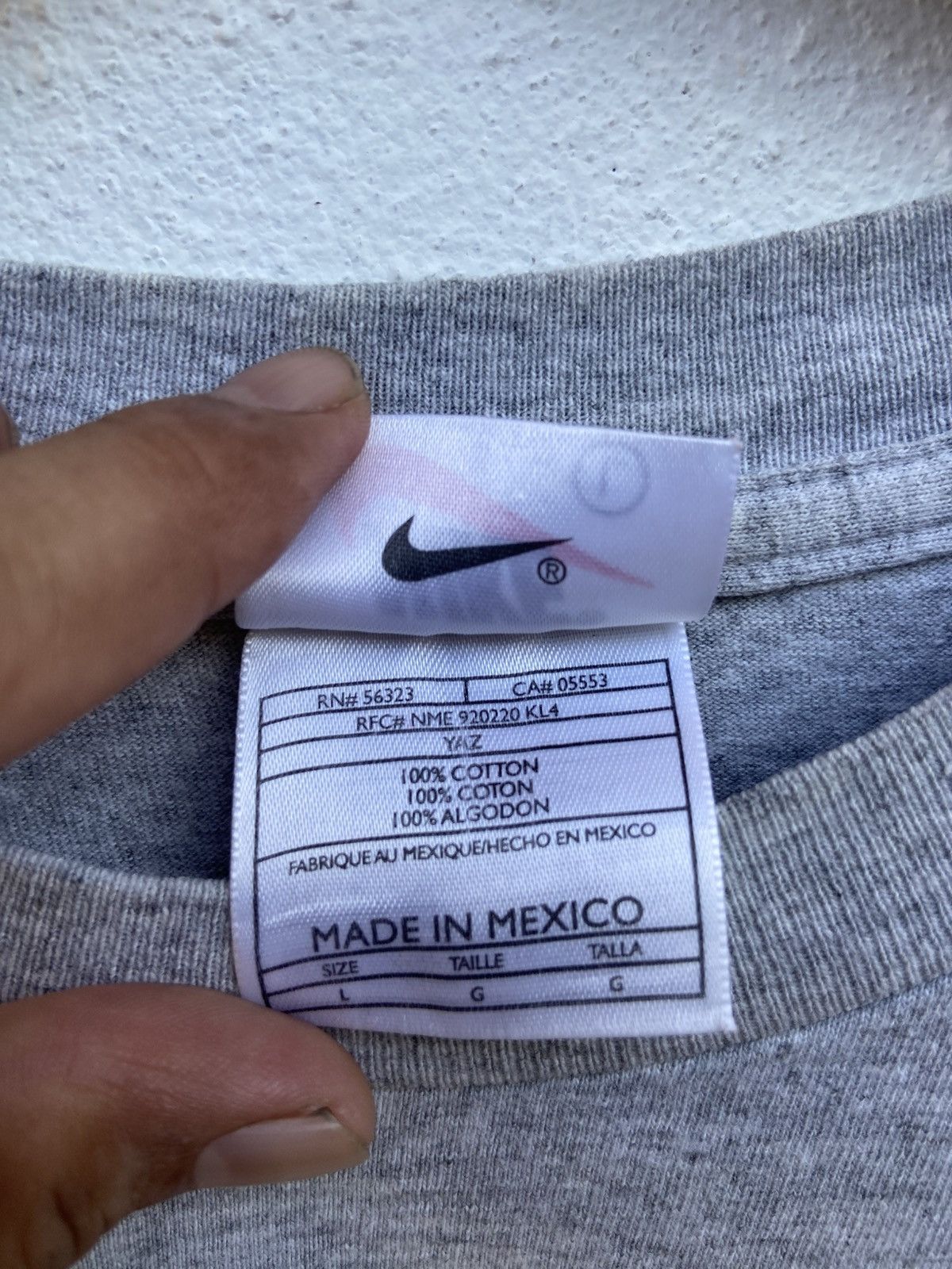 Nike Vintage y2k Vintage Nike t shirt Size US L / EU 52-54 / 3 - 6 Thumbnail