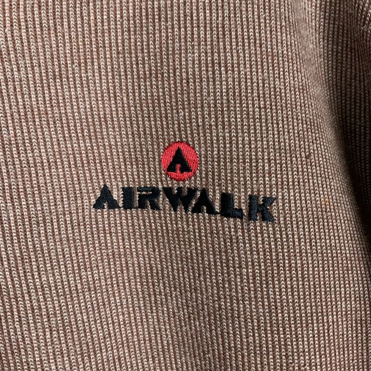 Airwalk AIRWALK Embroidery Small Logo Sweatshirt #1449-C65 Size US L / EU 52-54 / 3 - 10 Thumbnail