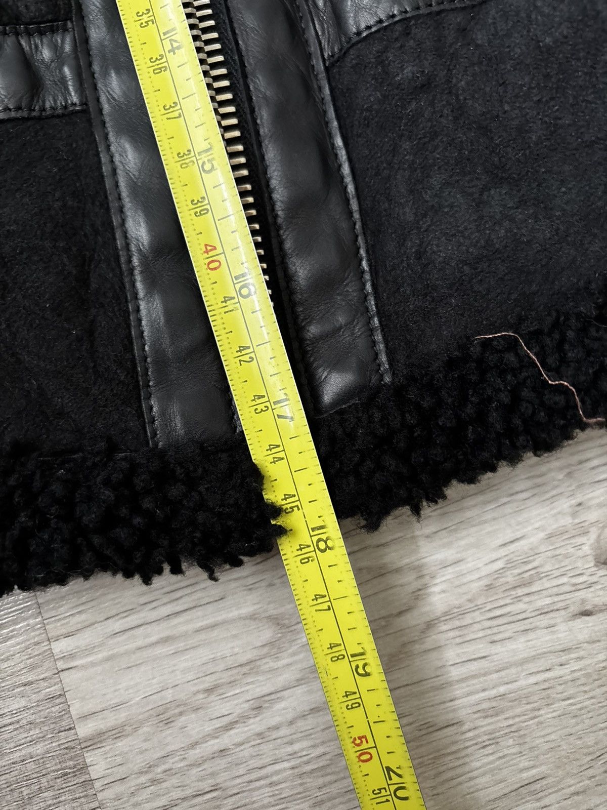 Mulberry Mulberry Made in Italy Shearling Cropped (circa 2009–2012) Size M / US 6-8 / IT 42-44 - 8 Thumbnail