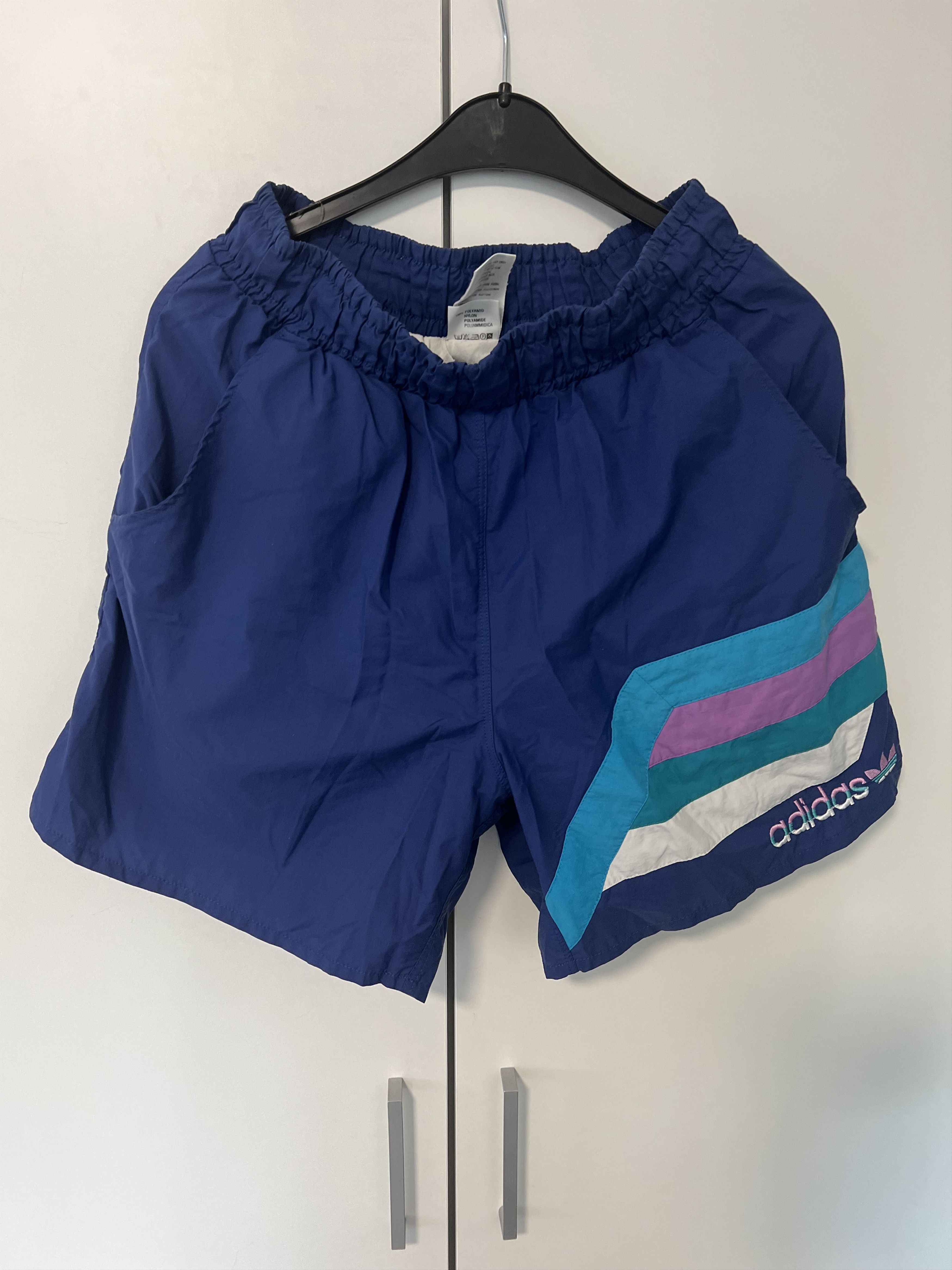 Adidas Vintage Adidas Short Shorts size M Size US 34 / EU 50 - 7 Thumbnail