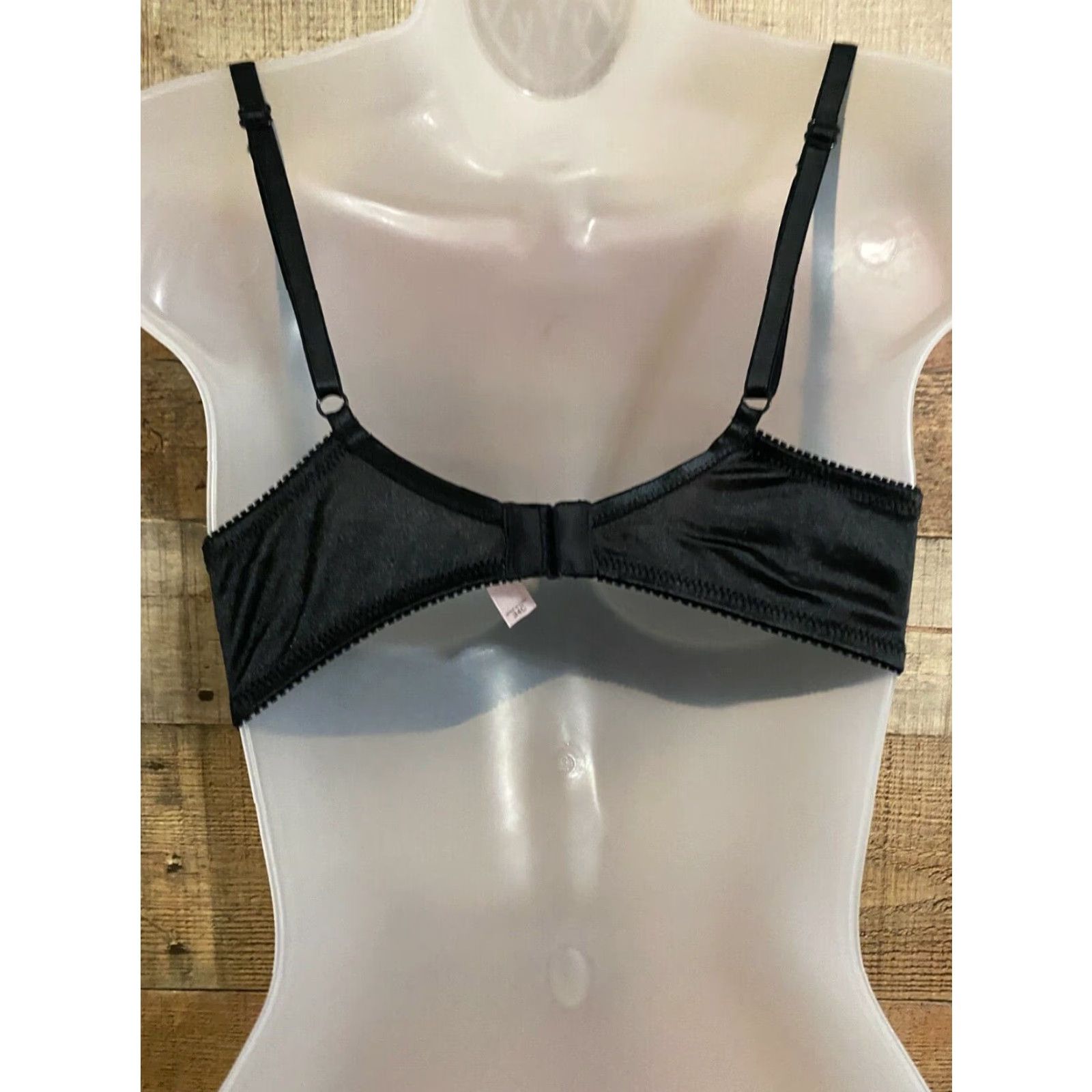 Victoria's Secret Victoria's Secret Black Lace AND FRILLS Underwire 34C BRA Size ONE SIZE - 4 Thumbnail