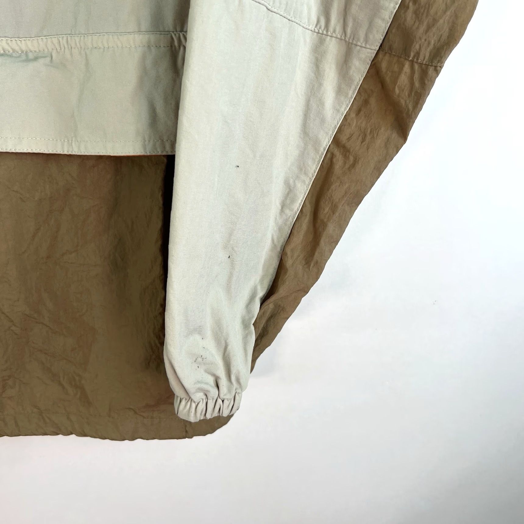Nike Nike Revolution Windbreaker Jacket Womens Adult Medium Beige Casual Packable Hooded 90s Sports Size M / US 6-8 / IT 42-44 - 2 Thumbnail