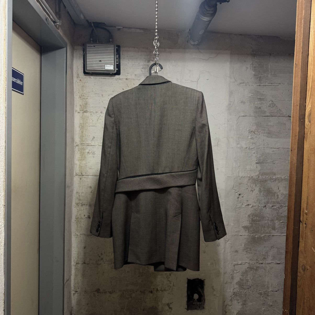 Alexander McQueen F/W 2001 Alexander McQueen around coat jacket Size M / US 6-8 / IT 42-44 - 6 Thumbnail
