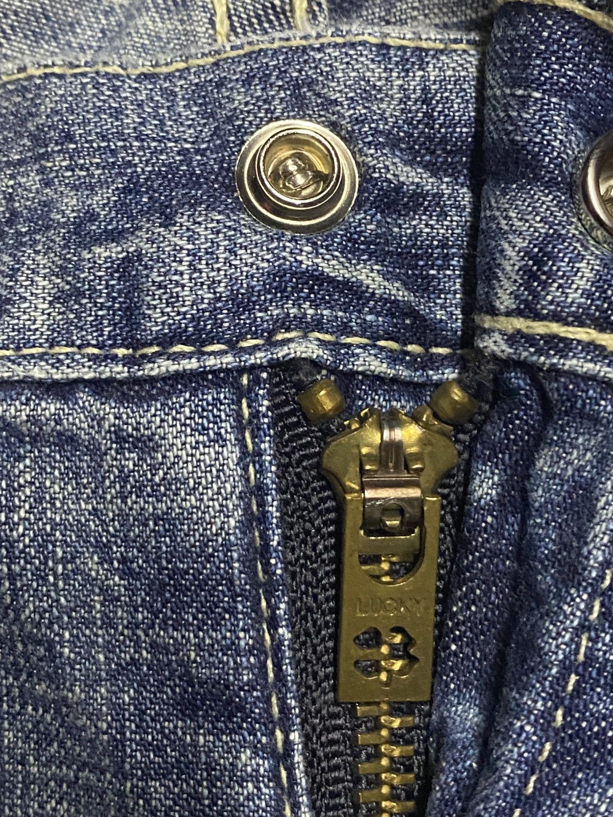Lucky Brand Vintage Lucky Brand Dungaree Light Wash Flare Jeans Size US 29 - 9 Thumbnail