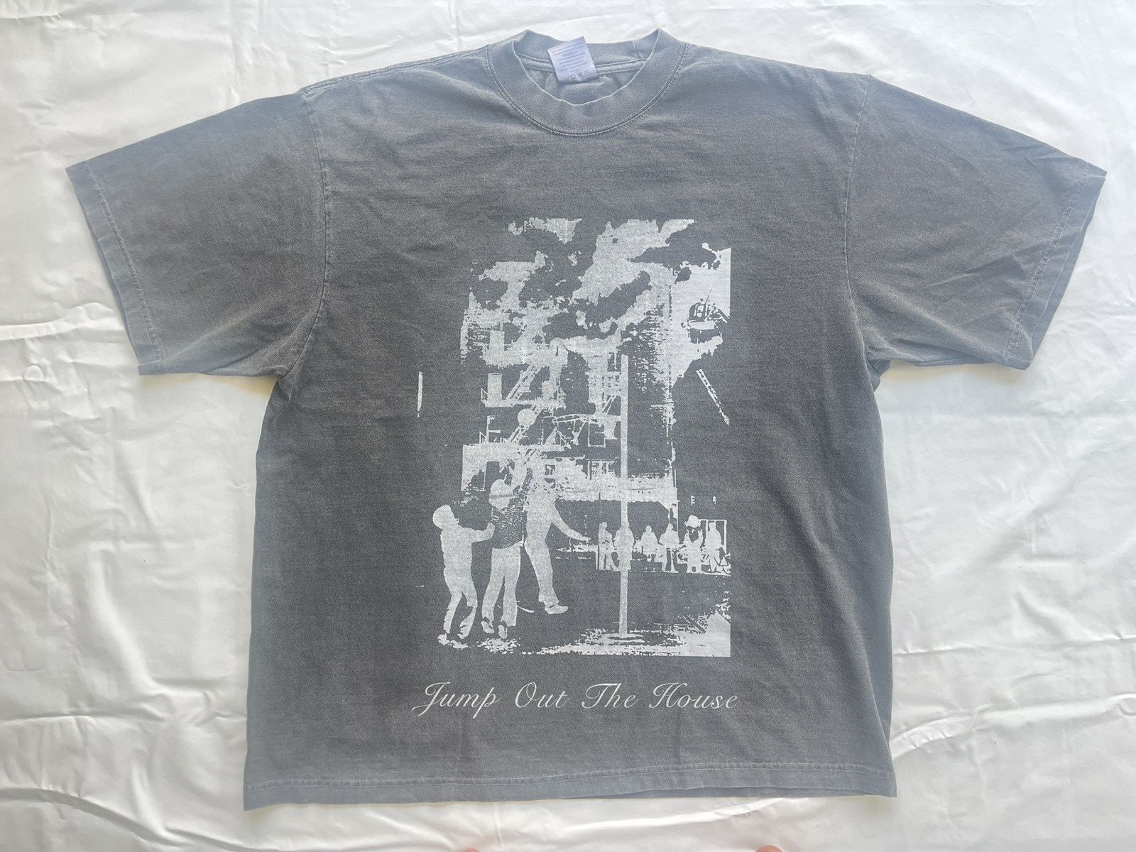 Vintage Jump out the house tee Size US M / EU 48-50 / 2 - 1 Thumbnail