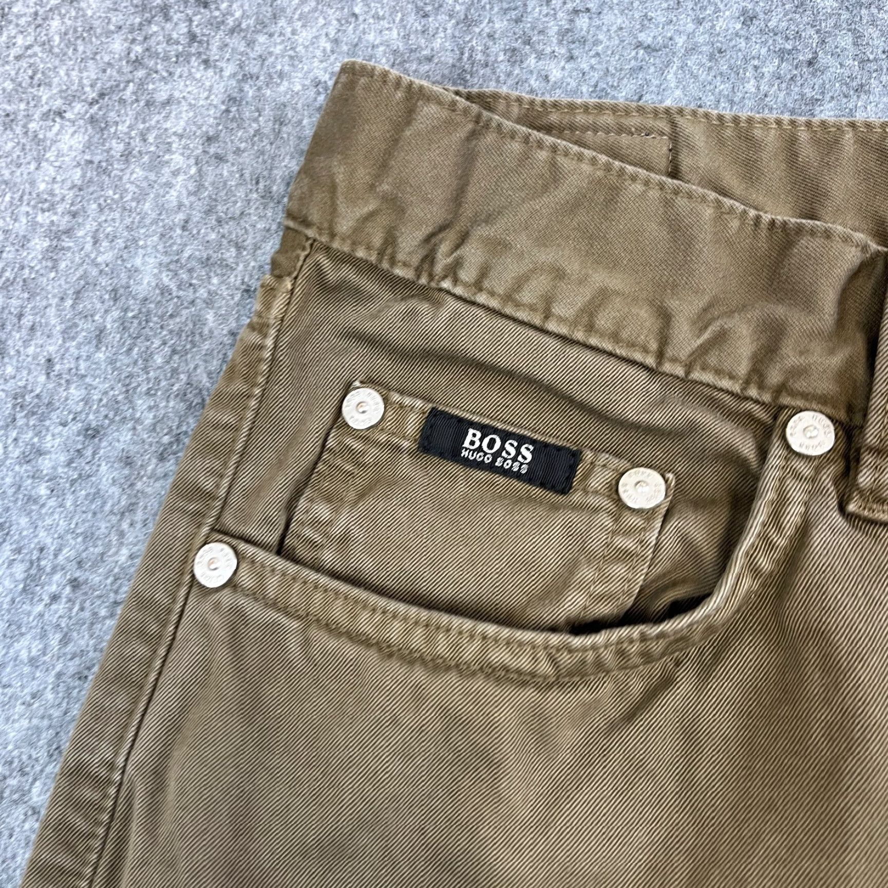 Hugo Boss HUGO BOSS Jeans Regular Straight 32 30 Khaki Brown Vintage 100% Cotton Denim Mens Size US 32 / EU 48 - 7 Thumbnail