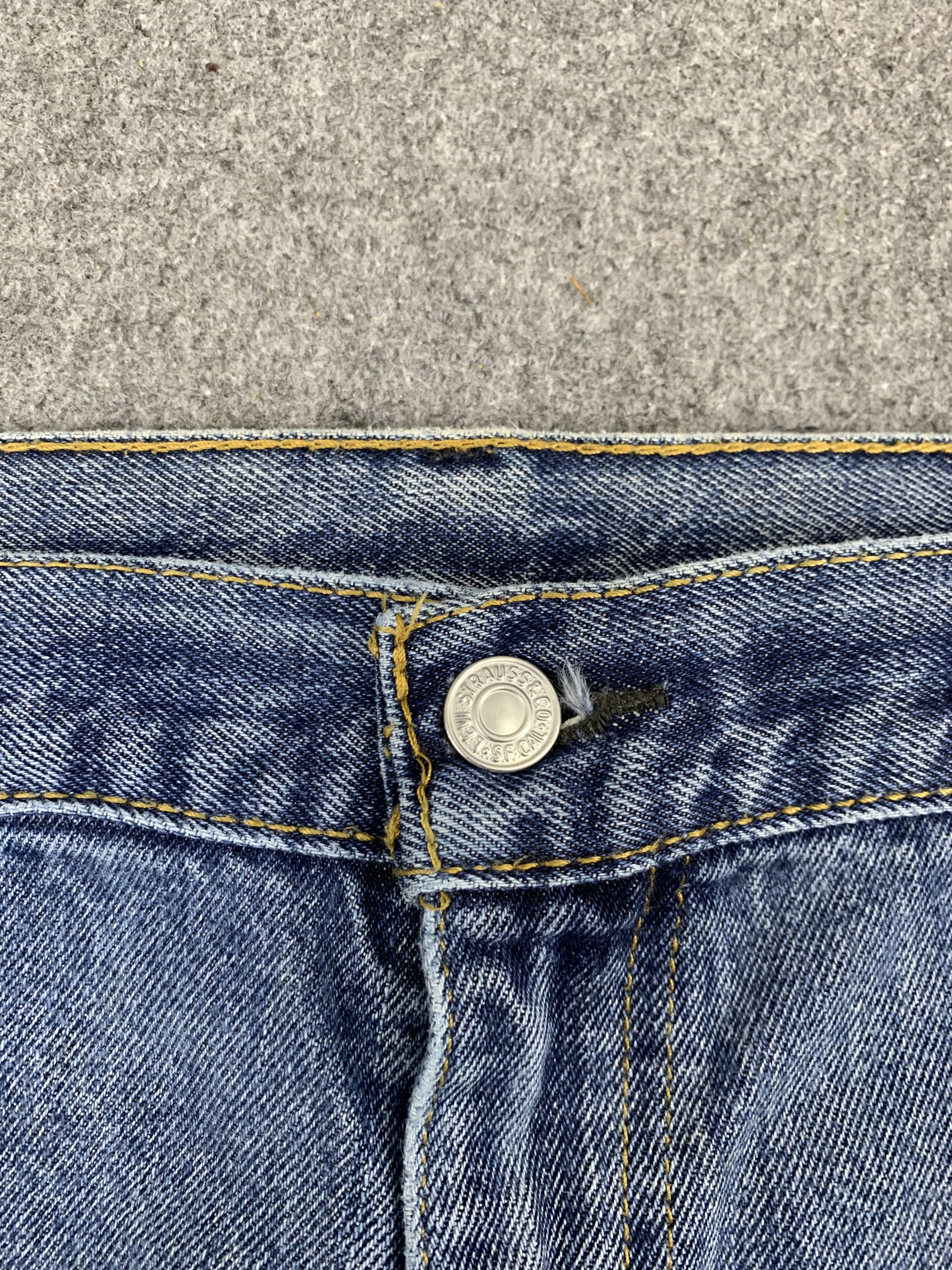 Levi's × Vintage Vintage Levis 517 Flared Bootcut Bell Bottom Jeans Size US 41 - 7 Thumbnail