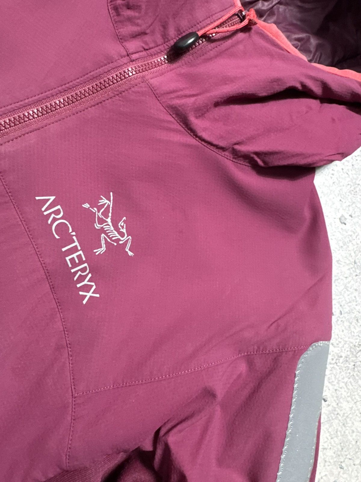 Arc'teryx Arc’teryx Women’s Atom Puffer Jacket Outdoor Size L Size L / US 10 / IT 46 - 6 Thumbnail