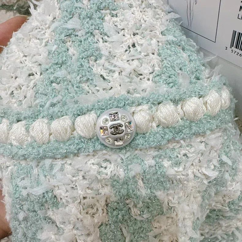 Chanel Chanel 23s mint green shiny suspender skirt Size XXS / US 00 / IT 34 - 6 Thumbnail