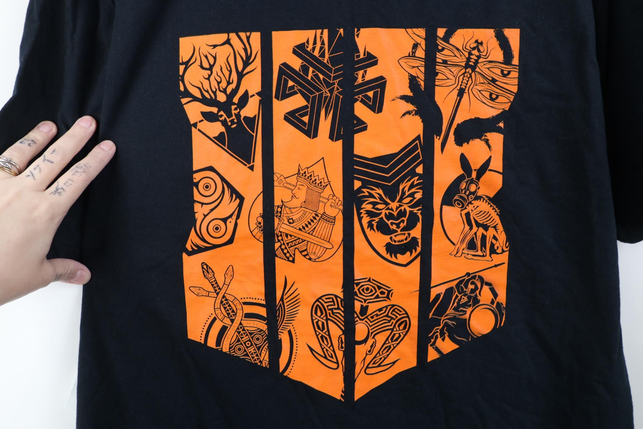 Vintage Deadstock Vintage Y2K Call of Duty Shield Video Game T-Shirt Size US XXL / EU 58 / 5 - 4 Thumbnail