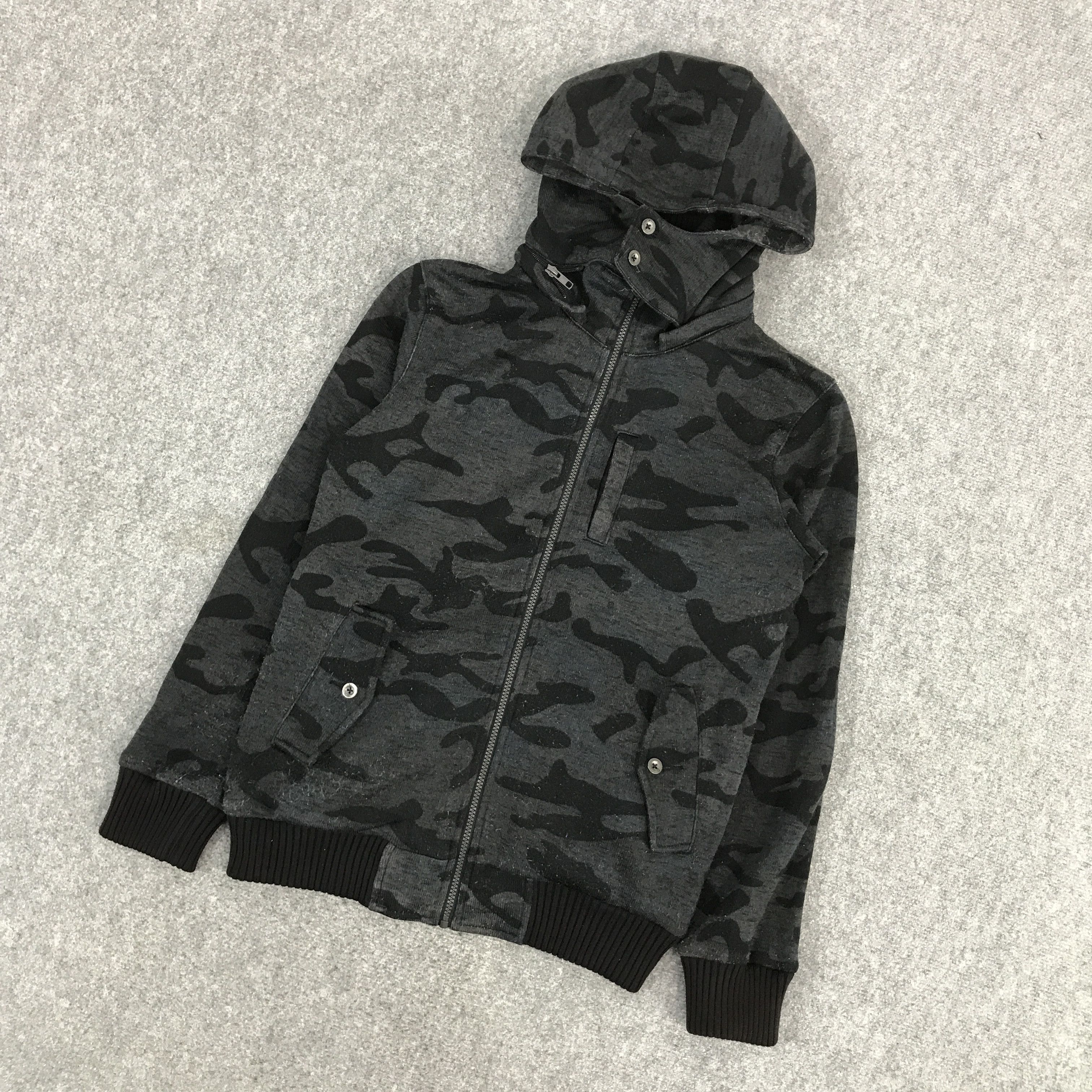 In The Attic × Japanese Brand IN THE ATTIC CAMO DESIGN HOODIE JACKET Size US L / EU 52-54 / 3 - 5 Thumbnail